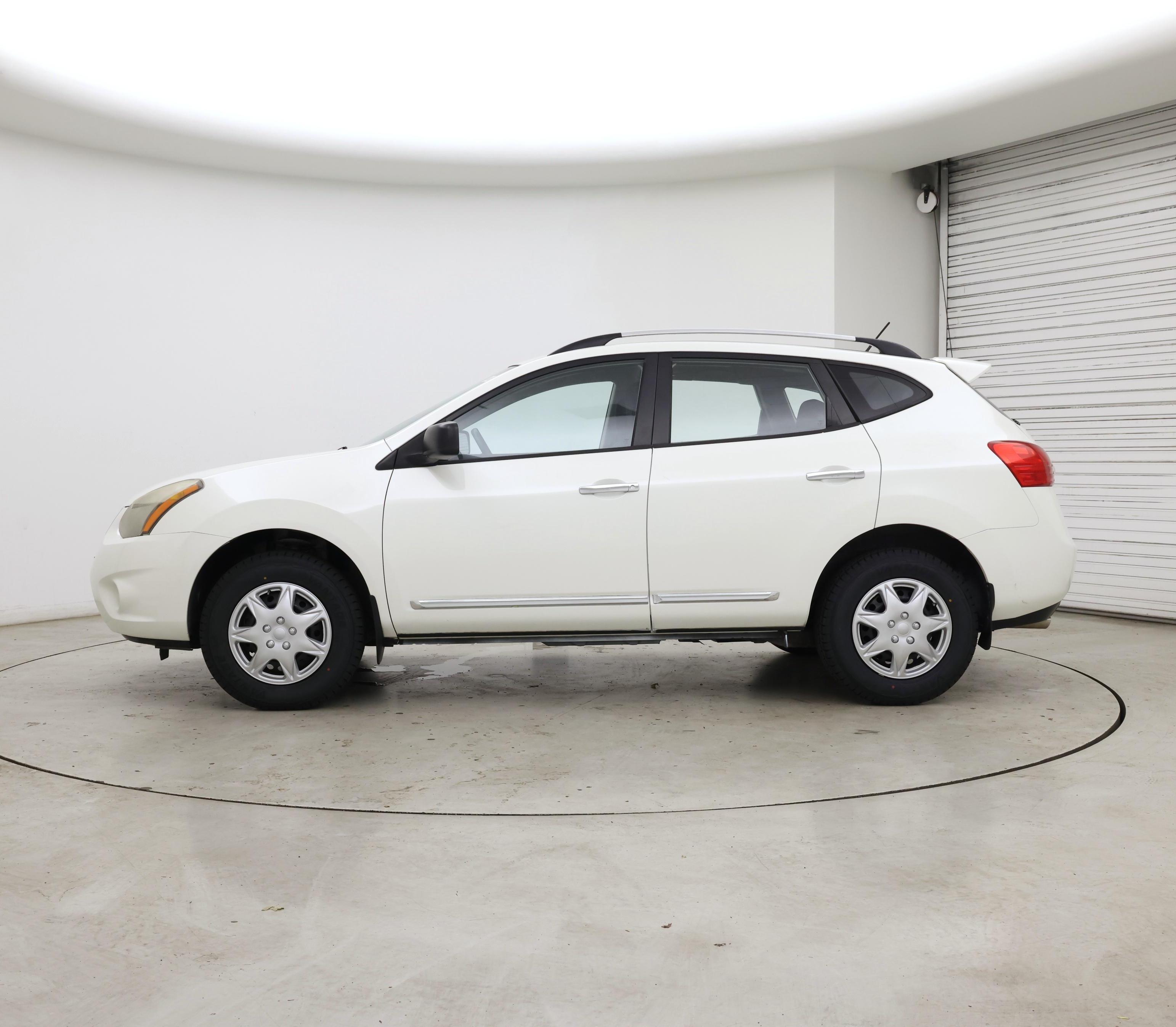 Thumbnail: 2014 Nissan Rogue - 3