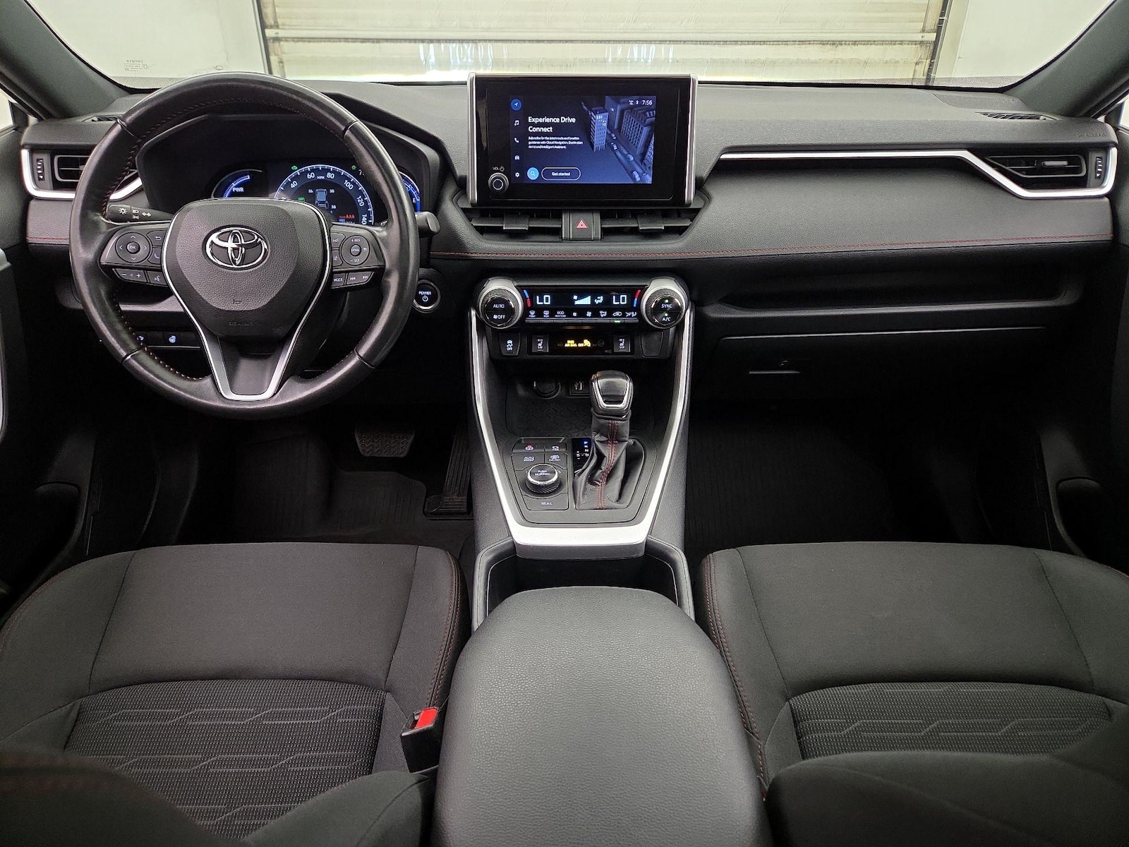 2023 Toyota RAV4 SE - Photo 10