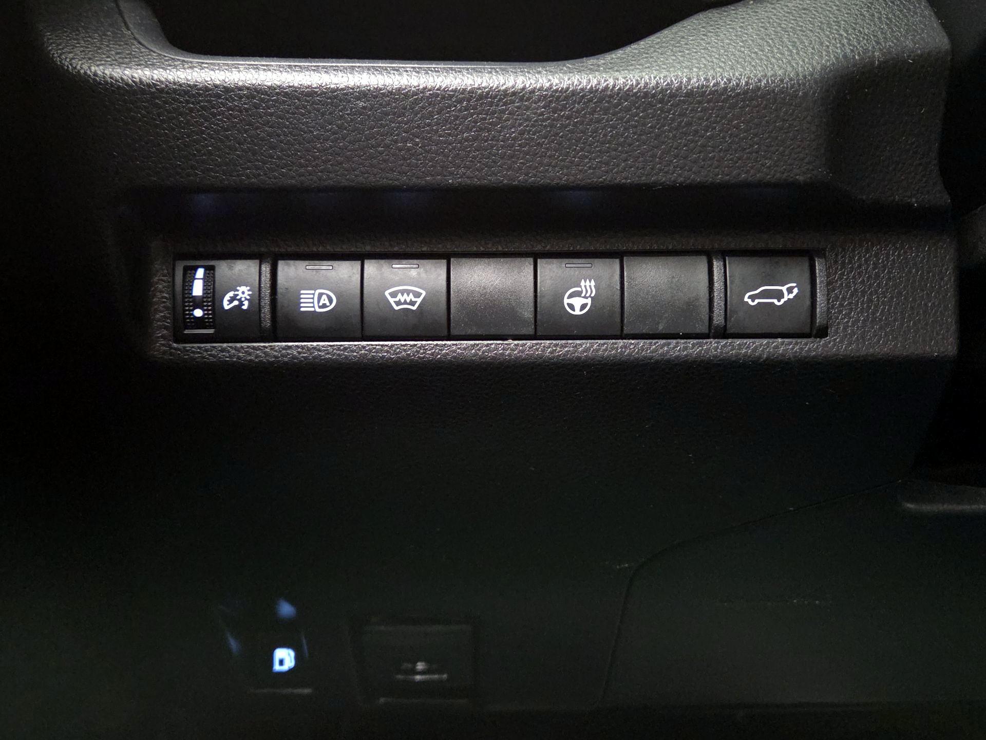 Thumbnail: 2023 Toyota RAV4 - 13