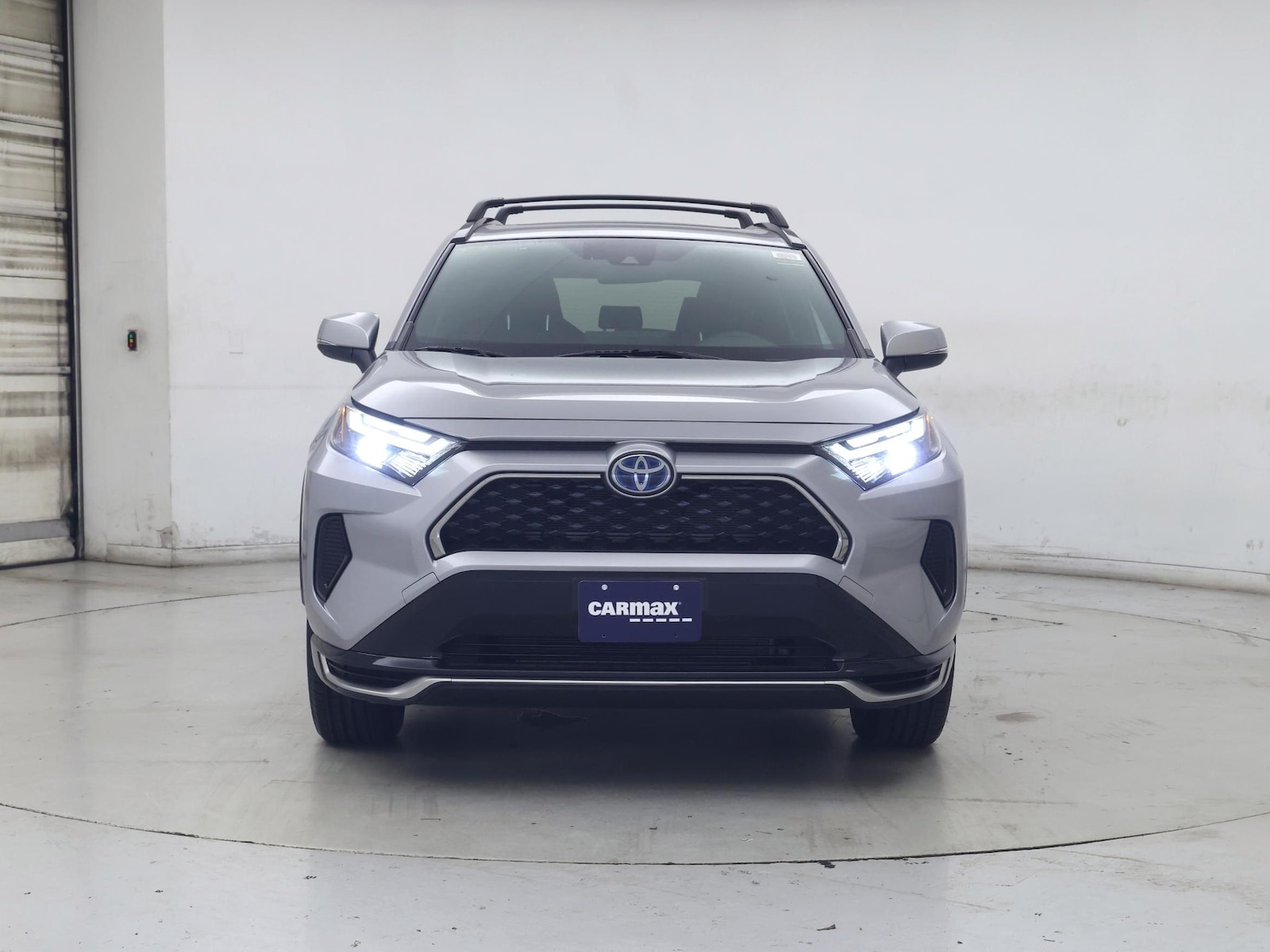 2023 Toyota RAV4 SE - Photo 6