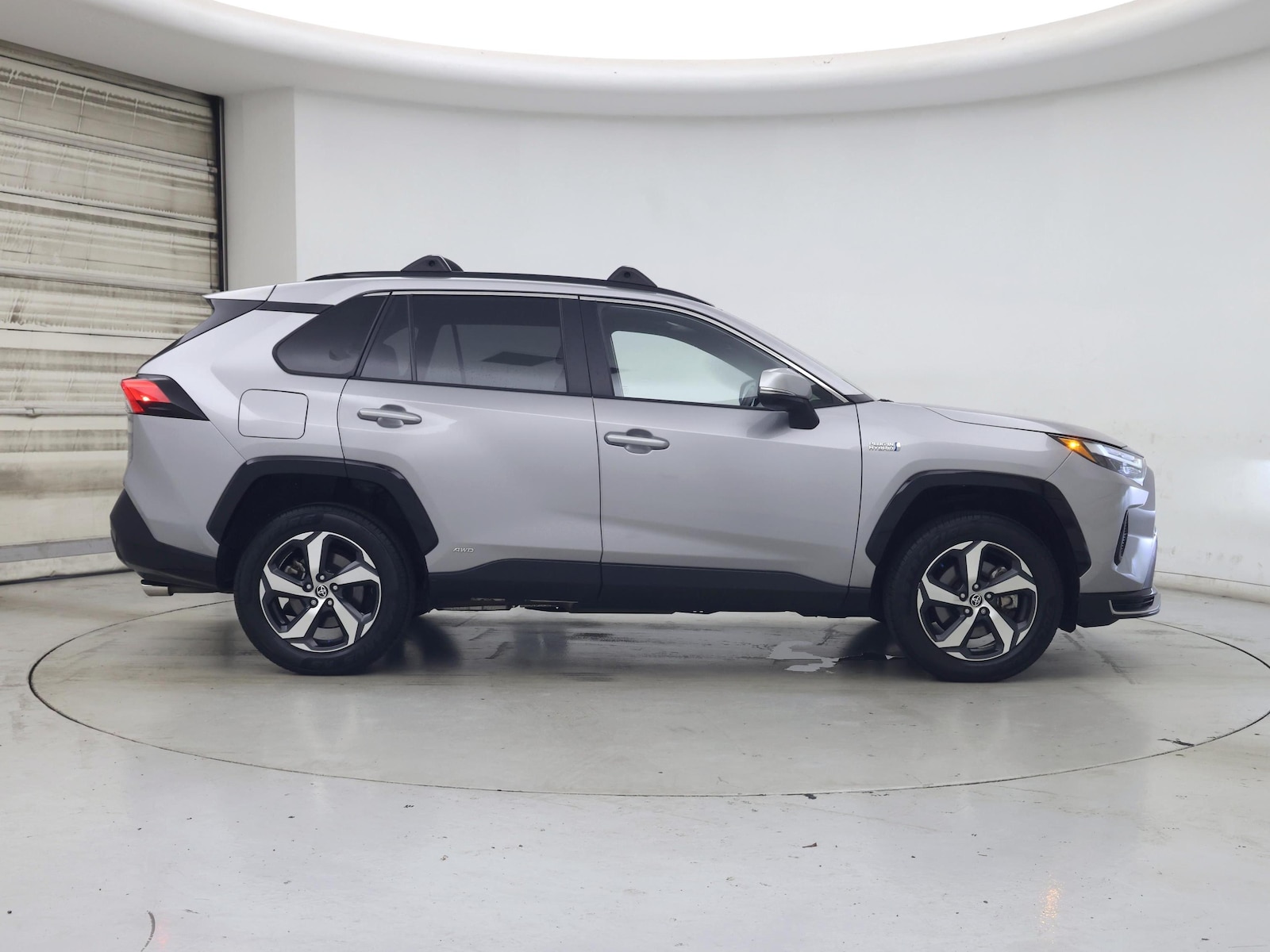 2023 Toyota RAV4 SE - Photo 8