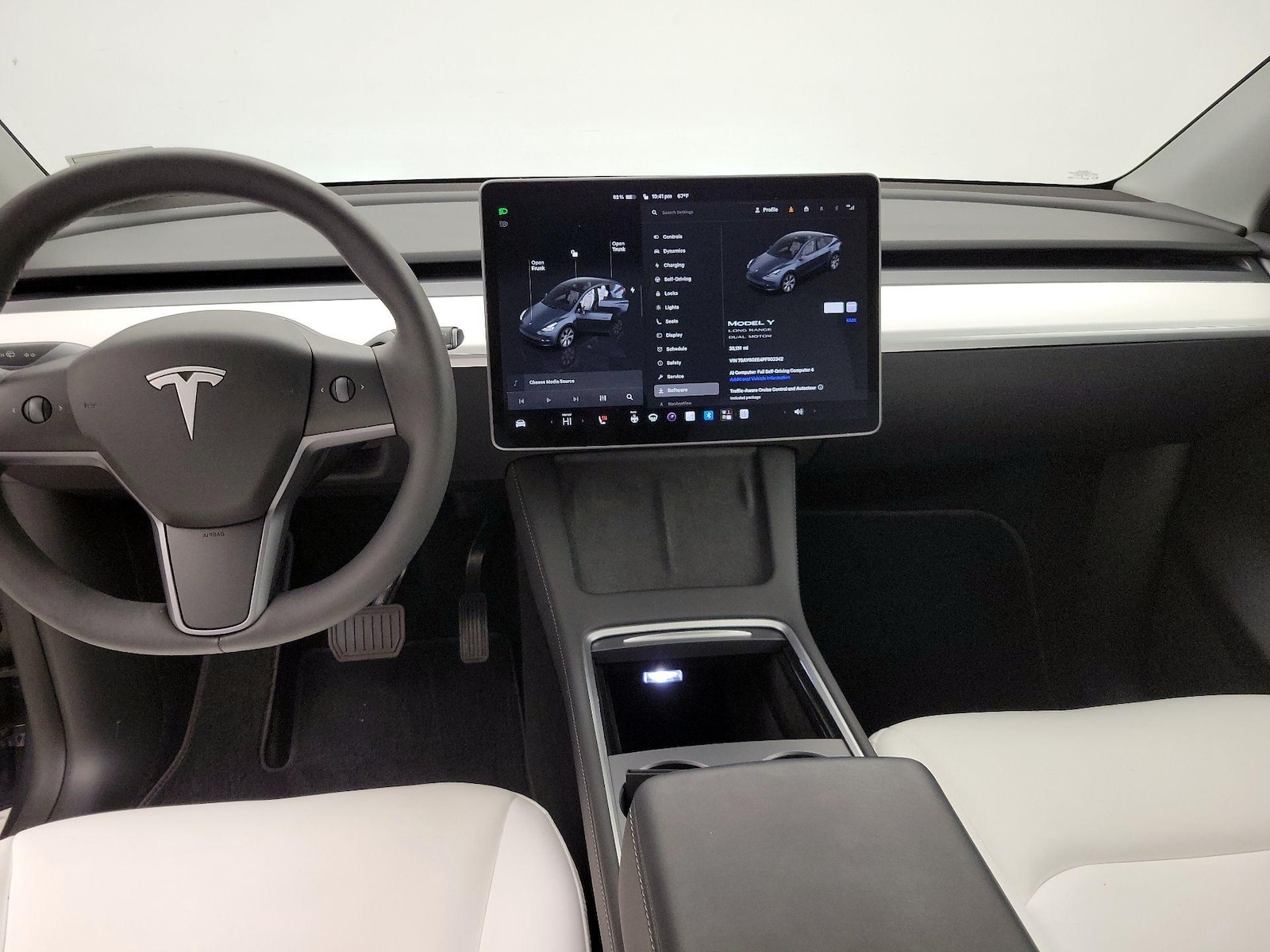 2023 Tesla Model Y Long Range - Photo 10