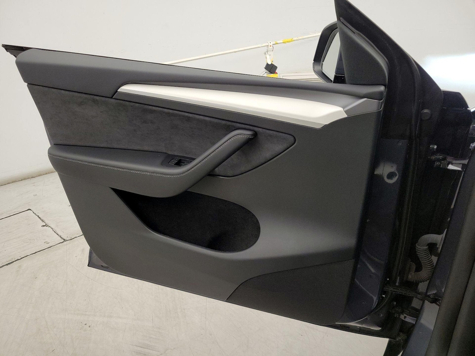 2023 Tesla Model Y Long Range - Photo 13