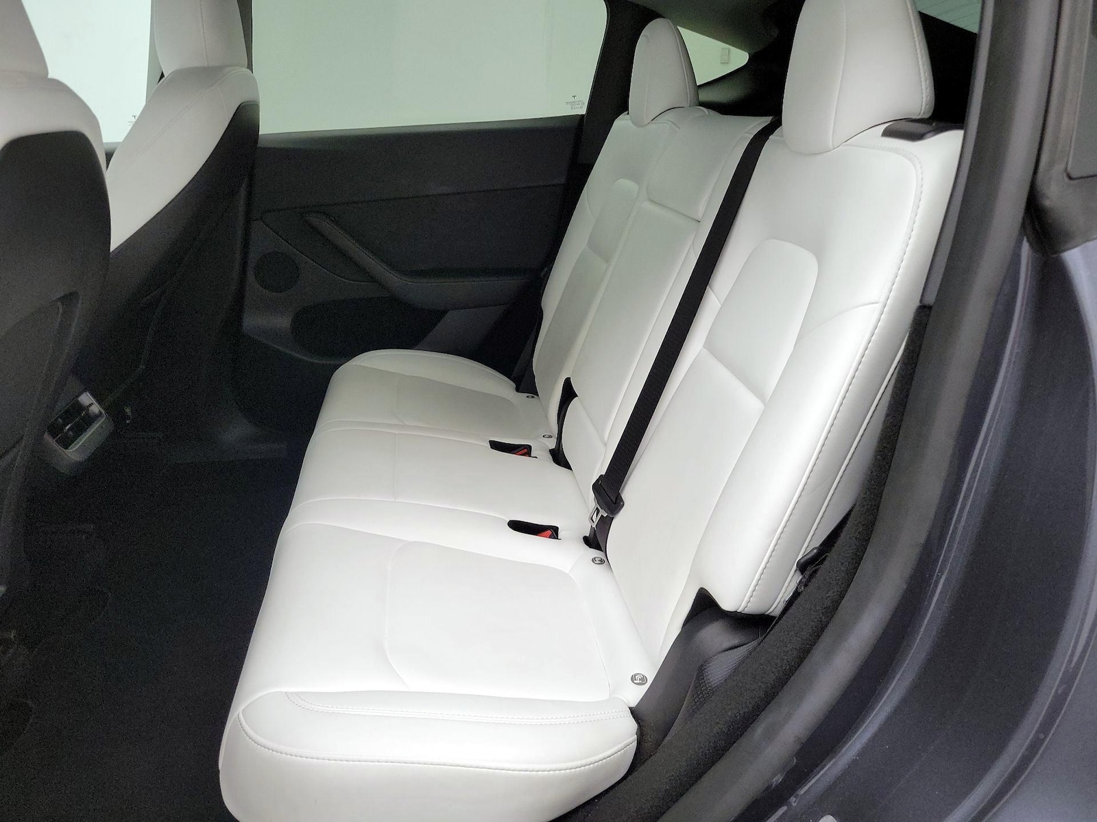 2023 Tesla Model Y Long Range - Photo 21