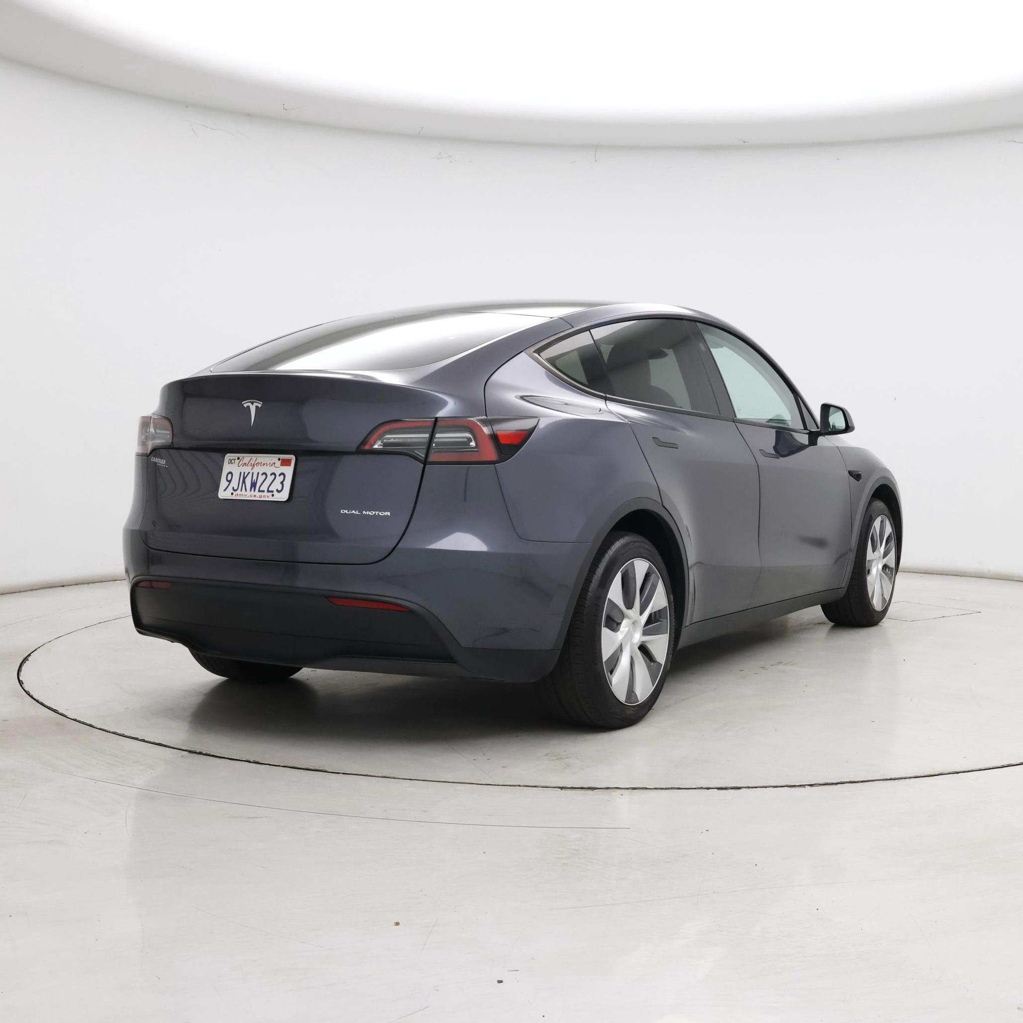 Thumbnail: 2023 Tesla Model Y - 8