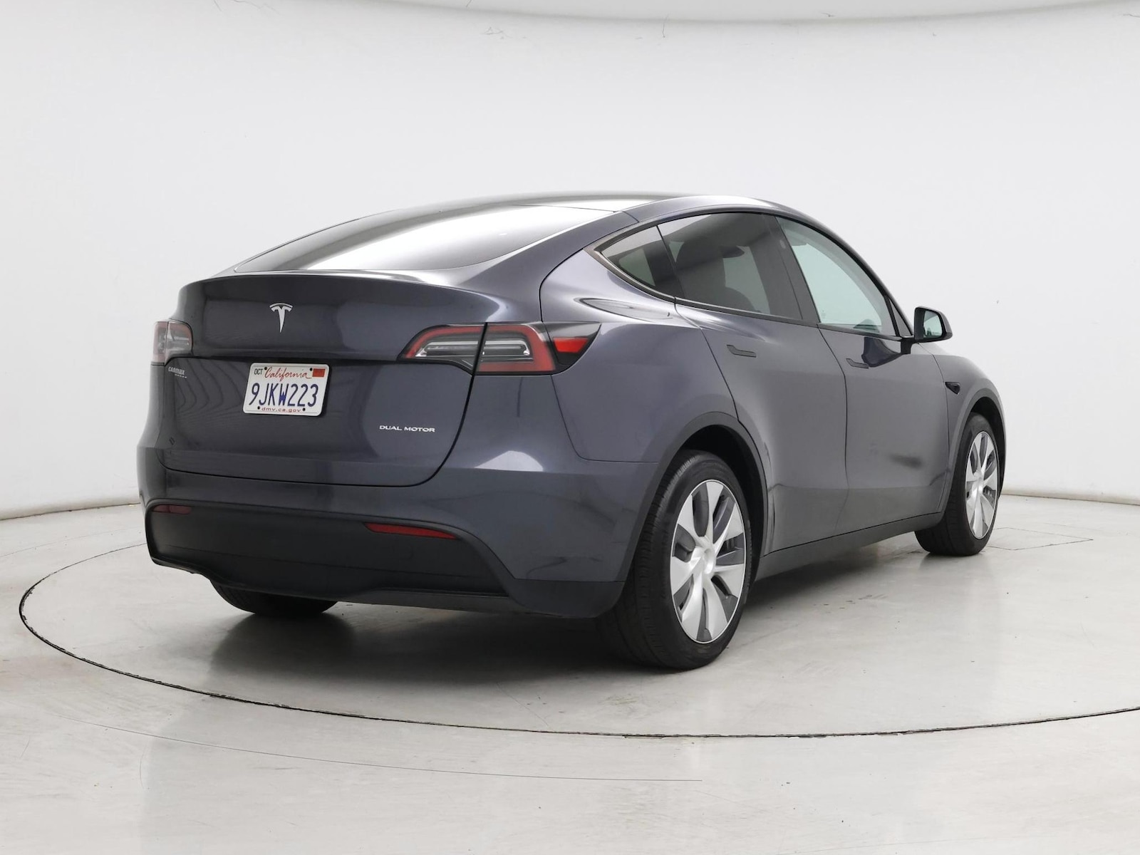 2023 Tesla Model Y Long Range - Photo 9