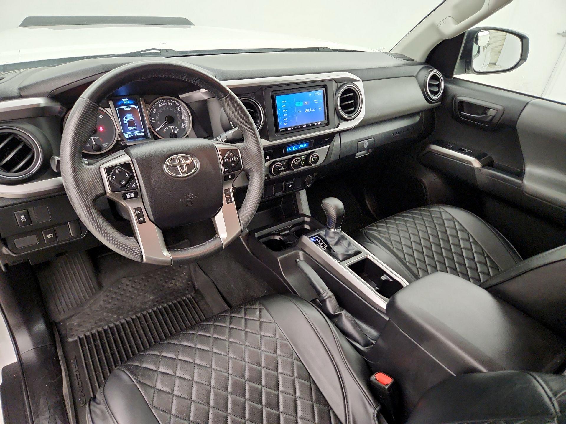 Thumbnail: 2022 Toyota Tacoma - 9