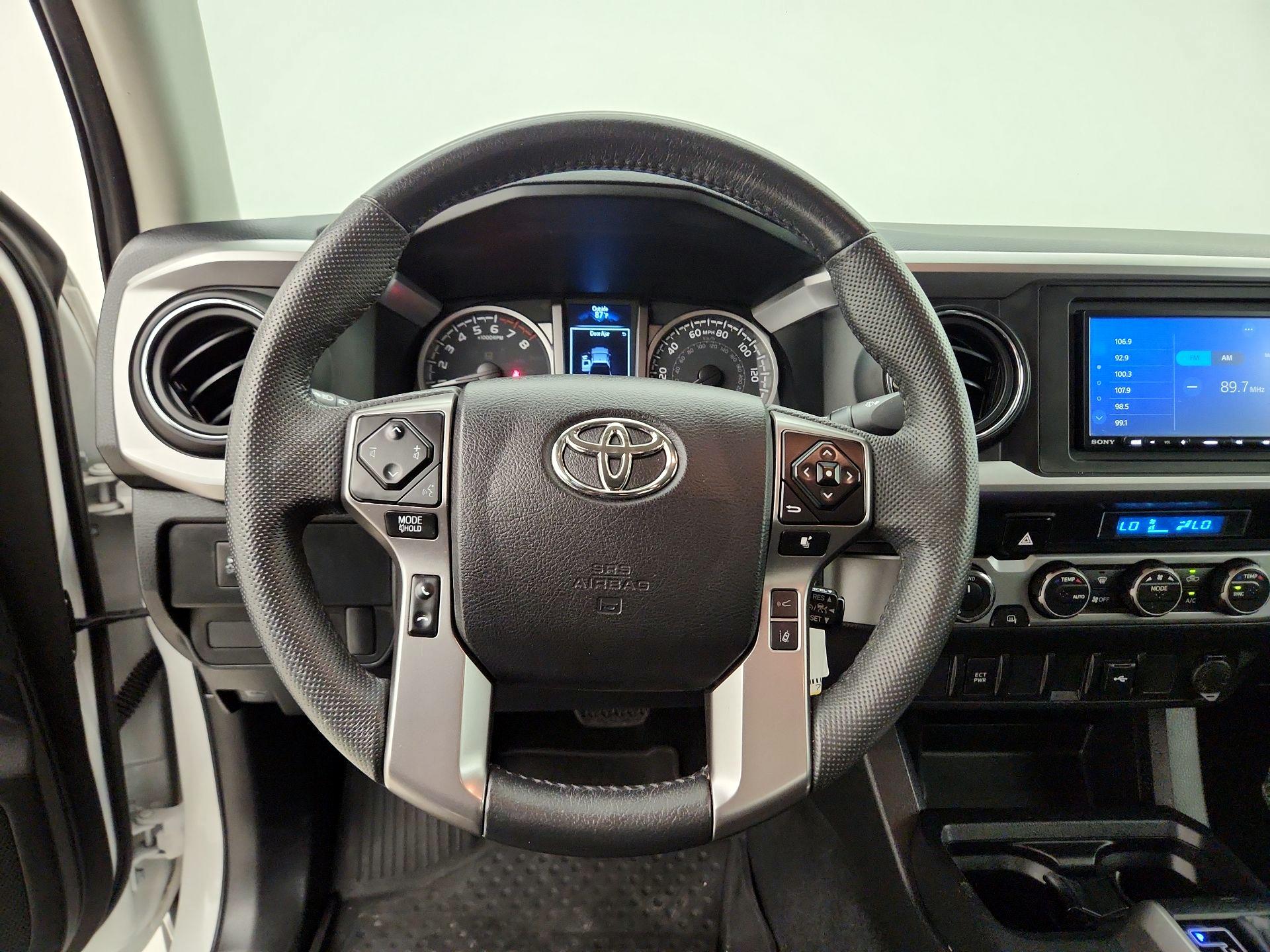 Thumbnail: 2022 Toyota Tacoma - 10