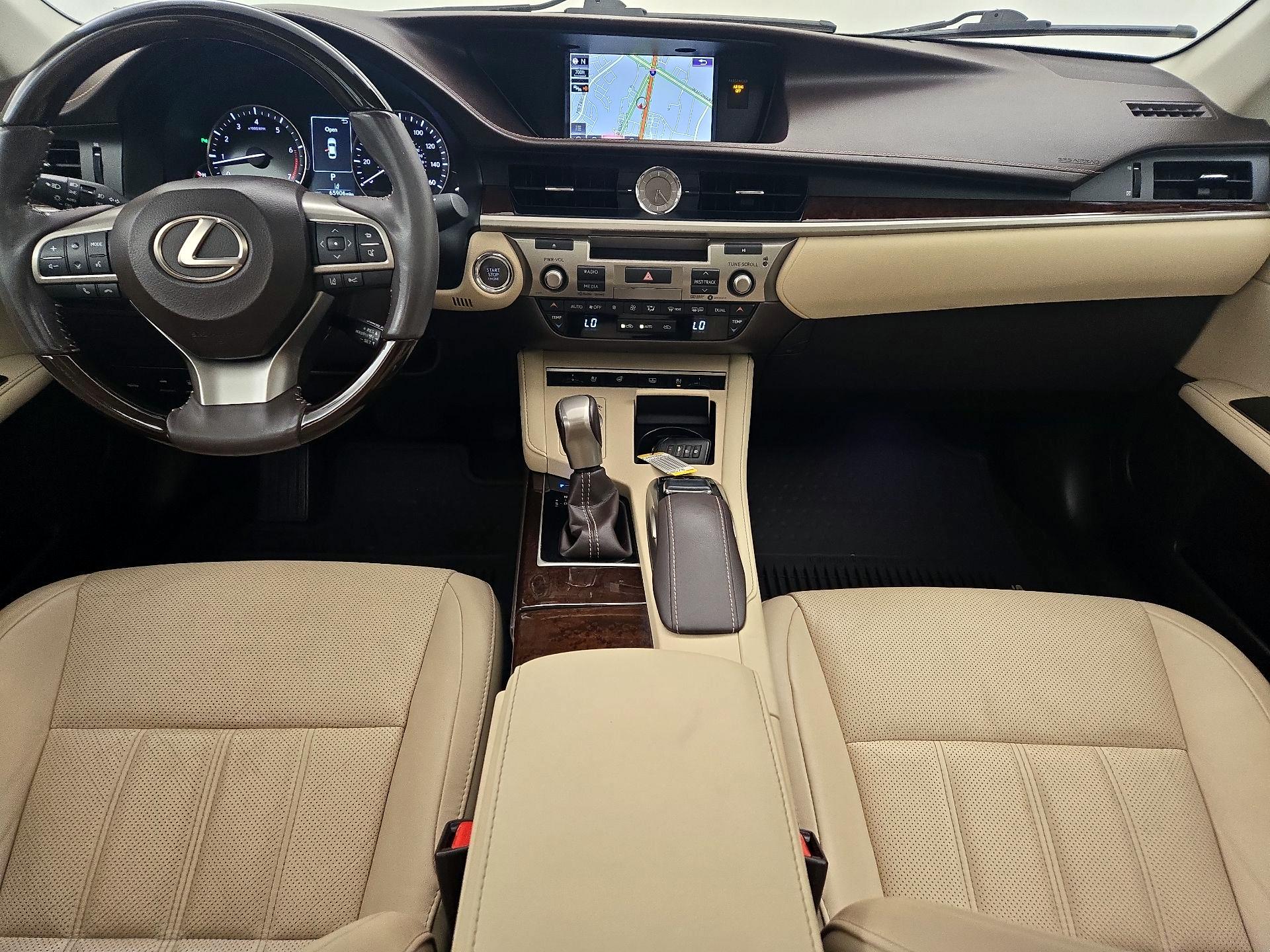Thumbnail: 2017 Lexus ES - 9