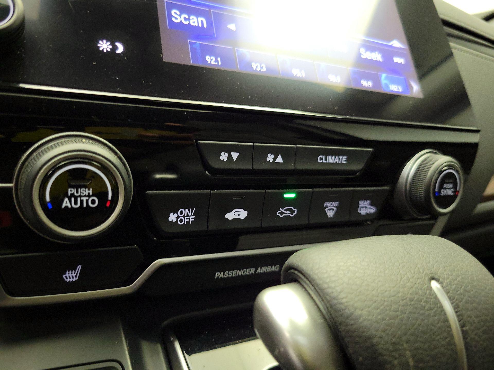 Thumbnail: 2017 Honda CR-V - 16