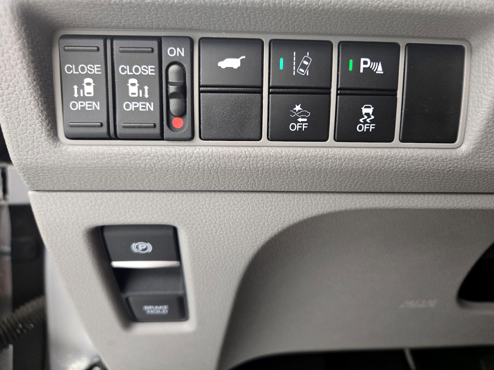 2020 Honda Odyssey Elite - Photo 14