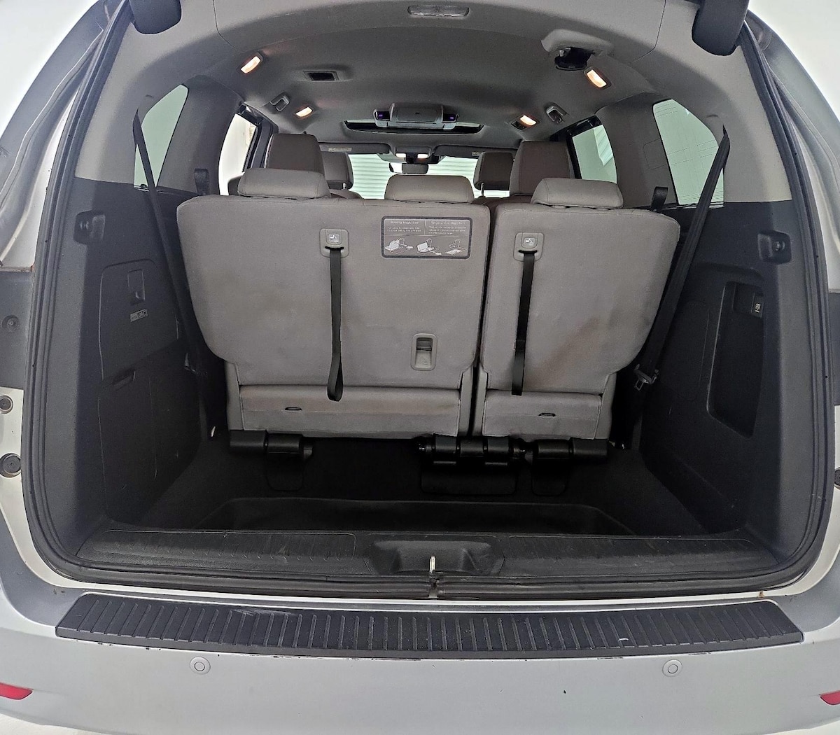 Trunk/Cargo (Seats Up)