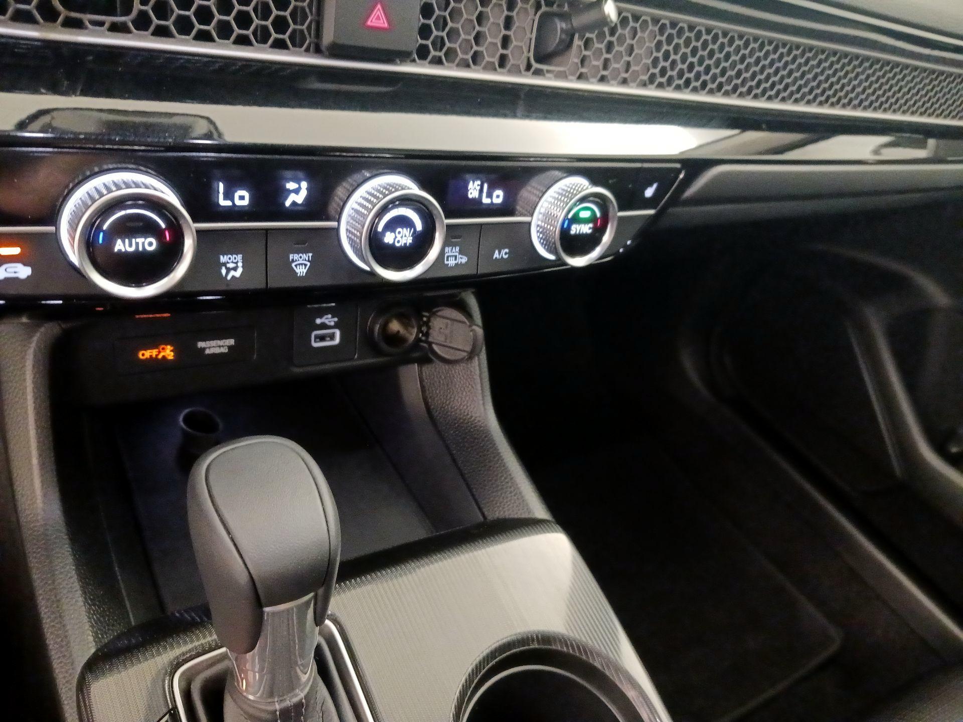 Thumbnail: 2024 Honda Civic - 16