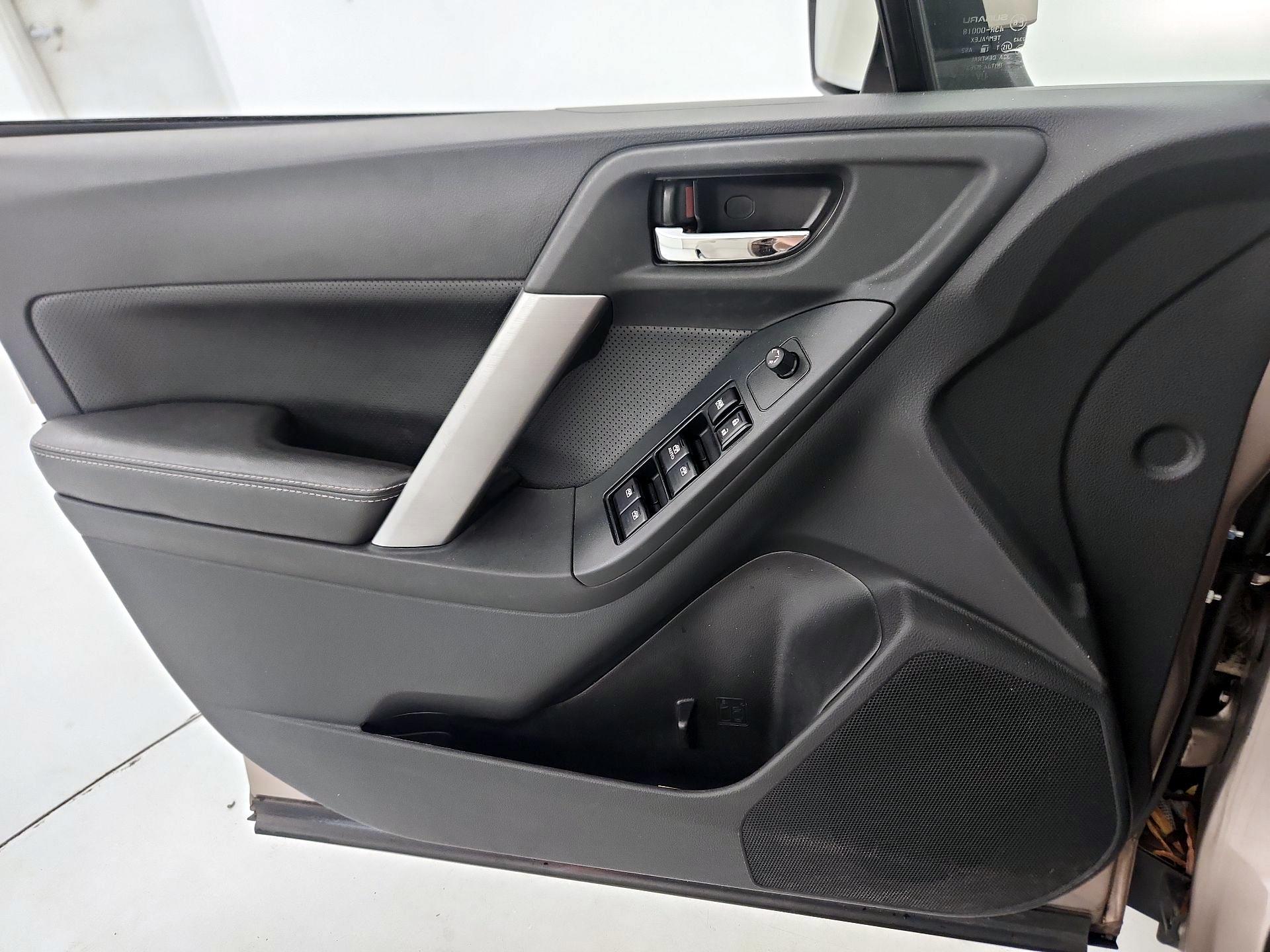 Thumbnail: 2015 Subaru Forester - 12