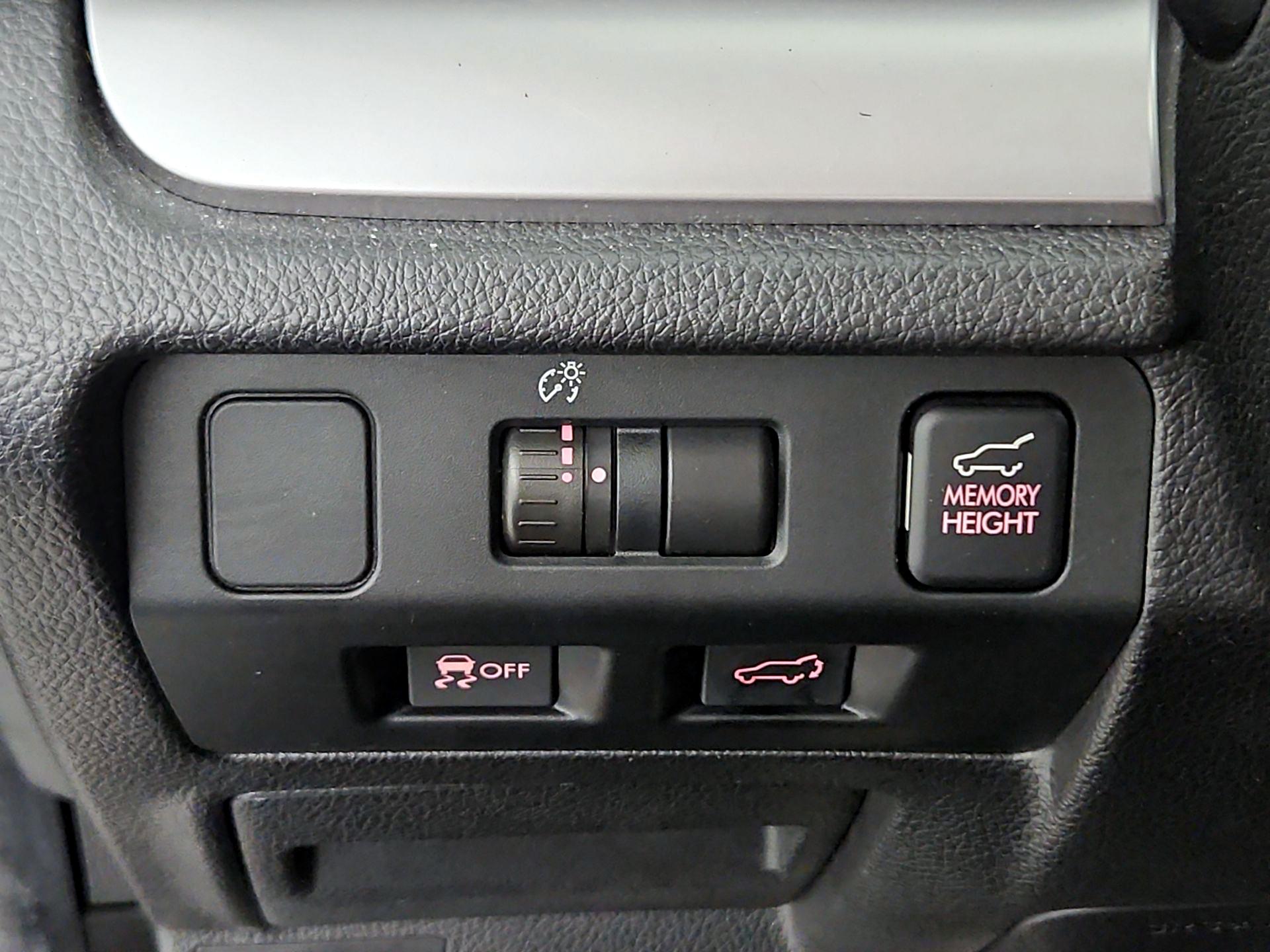Thumbnail: 2015 Subaru Forester - 13