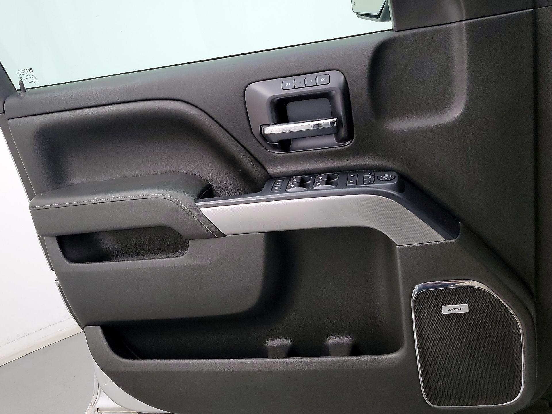 Thumbnail: 2016 Chevrolet Silverado 1500 - 12