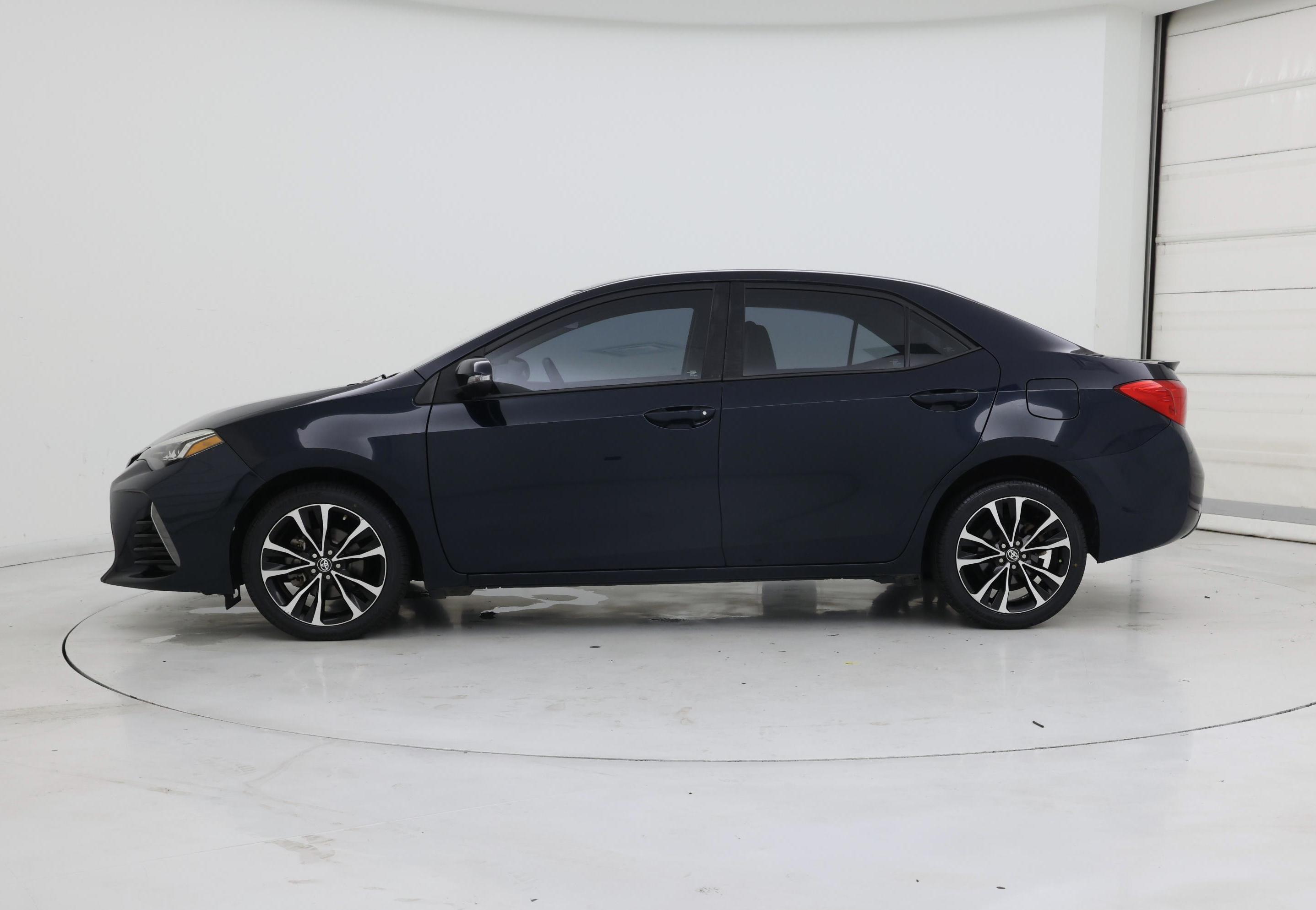 Thumbnail: 2017 Toyota Corolla - 3