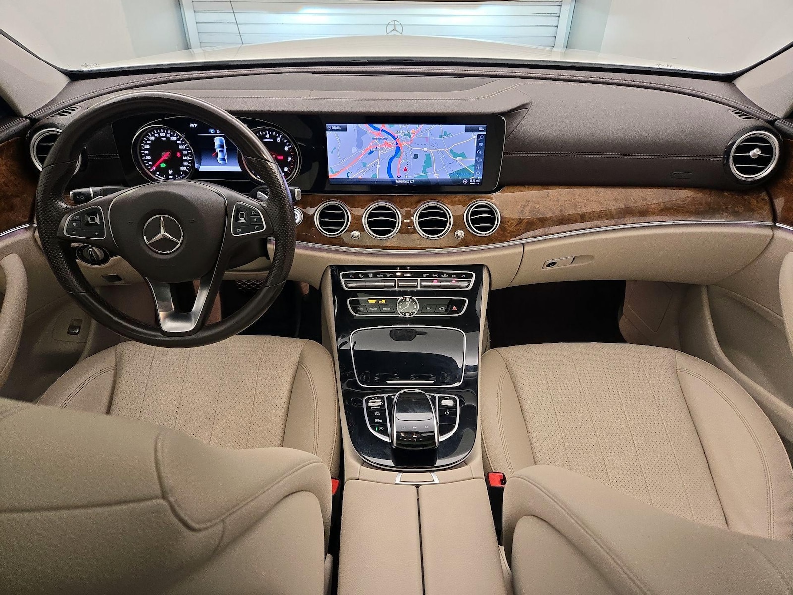 2017 Mercedes-Benz E-Class E300 - Photo 10