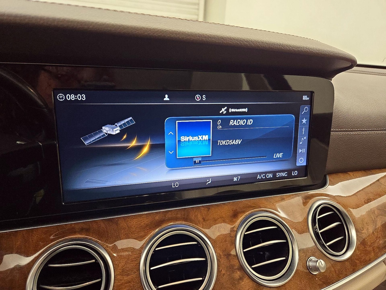 2017 Mercedes-Benz E-Class E300 - Photo 17