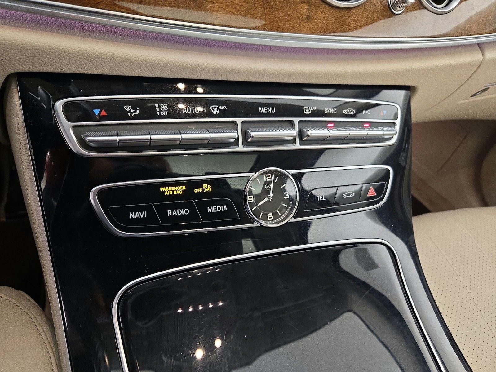 2017 Mercedes-Benz E-Class E300 - Photo 18