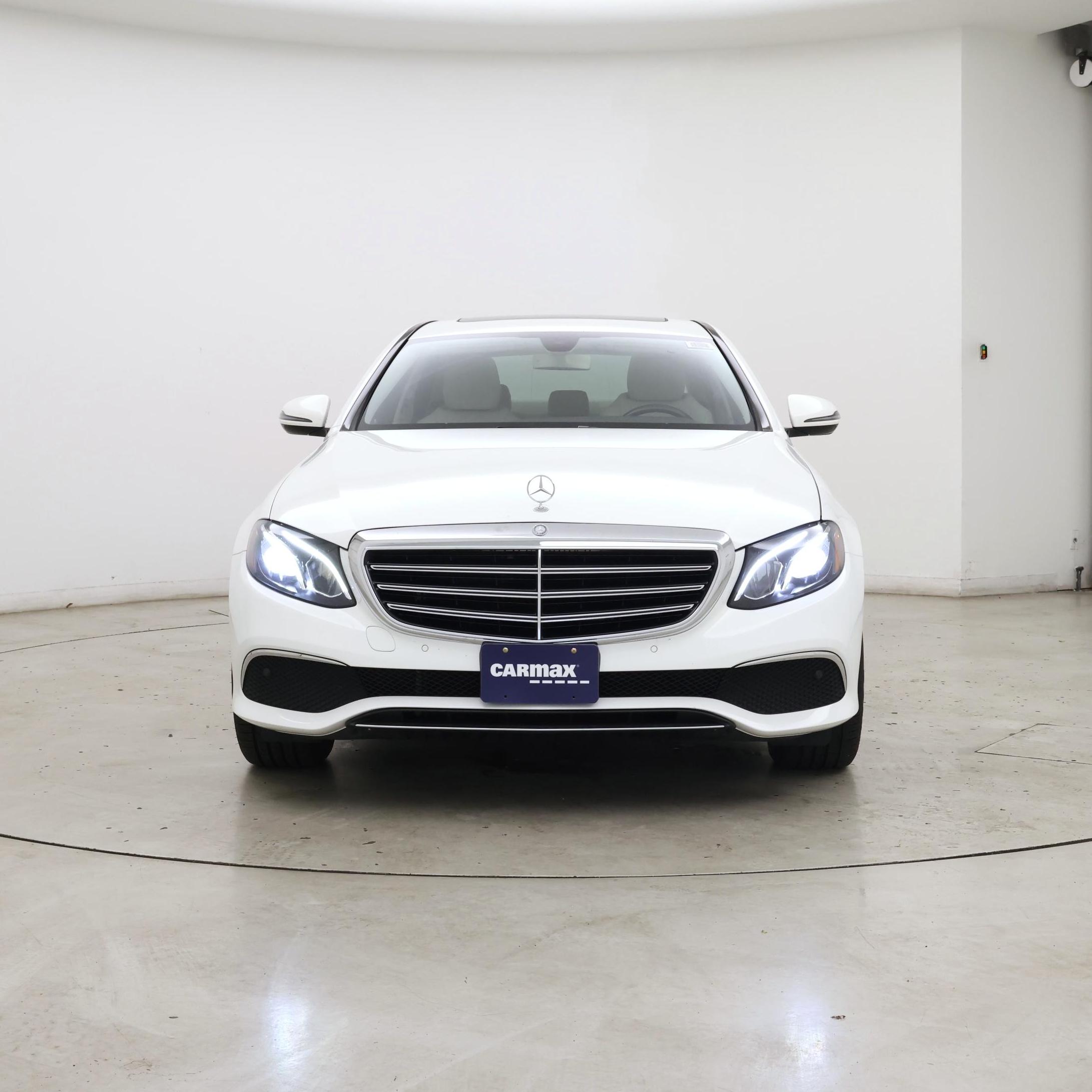 Thumbnail: 2017 Mercedes-Benz E-Class - 5