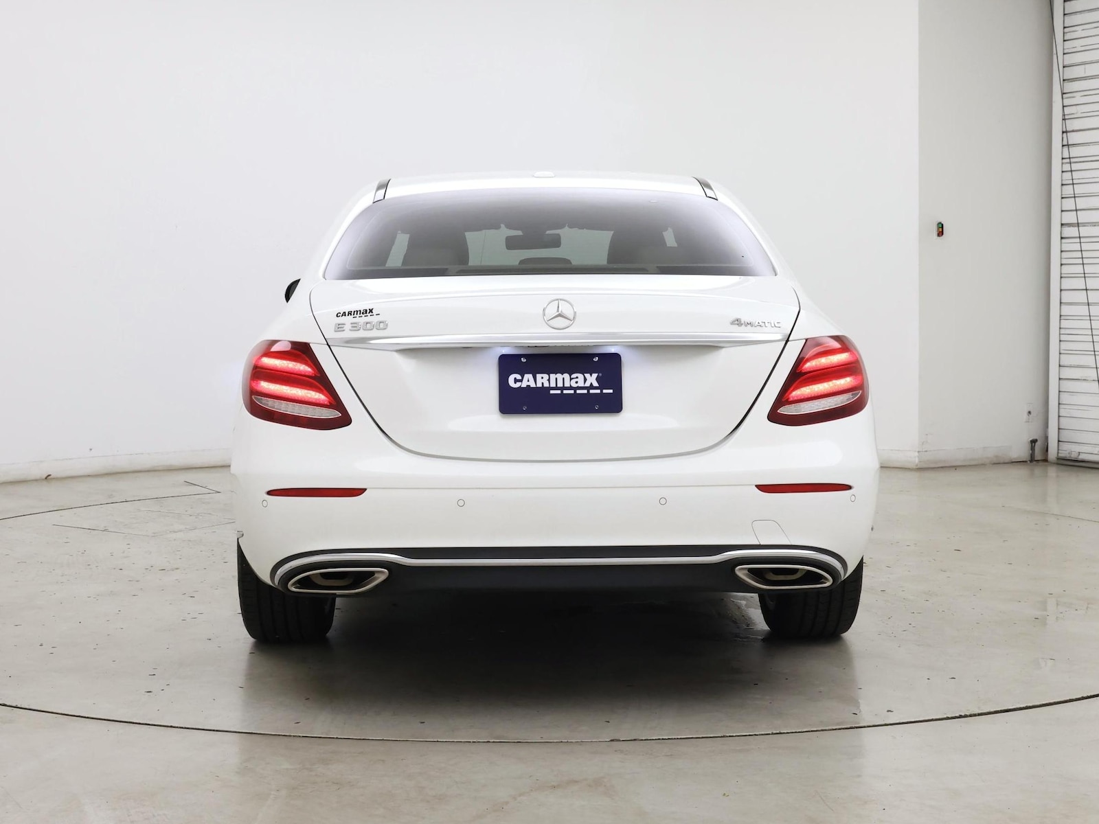 2017 Mercedes-Benz E-Class E300 - Photo 7