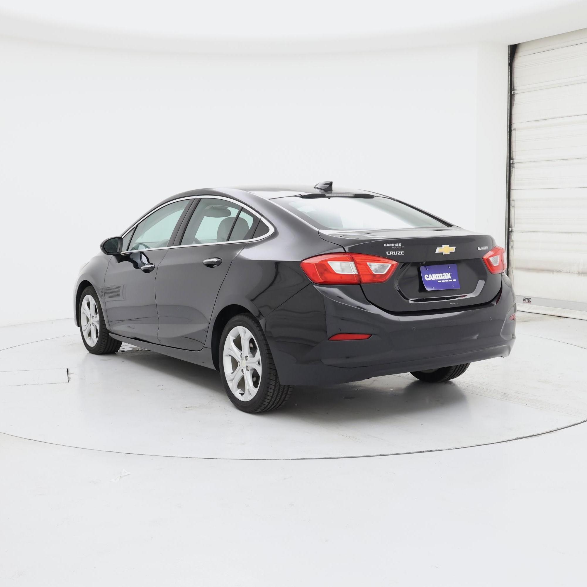 Thumbnail: 2017 Chevrolet Cruze - 2