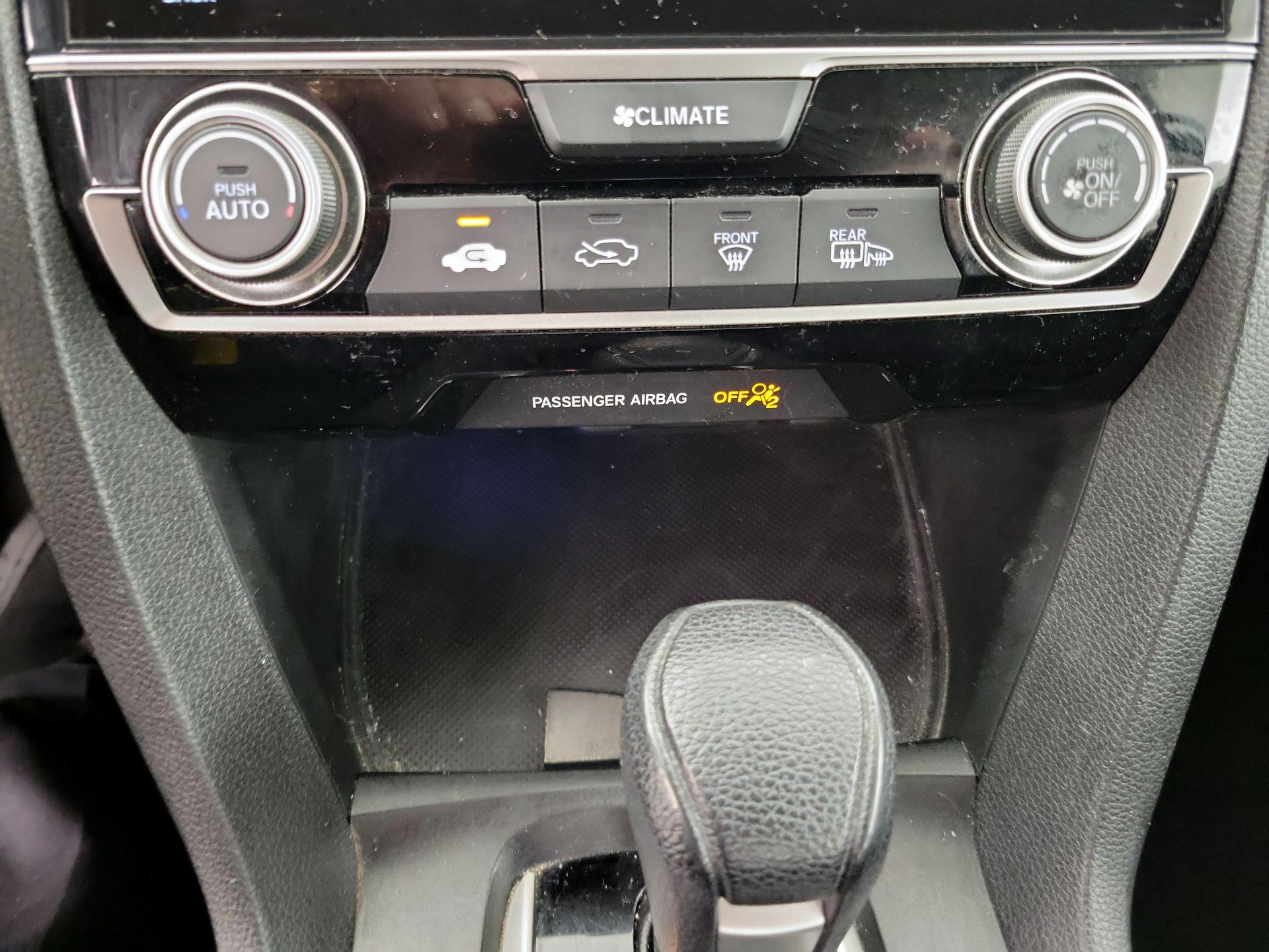 Thumbnail: 2016 Honda Civic - 16