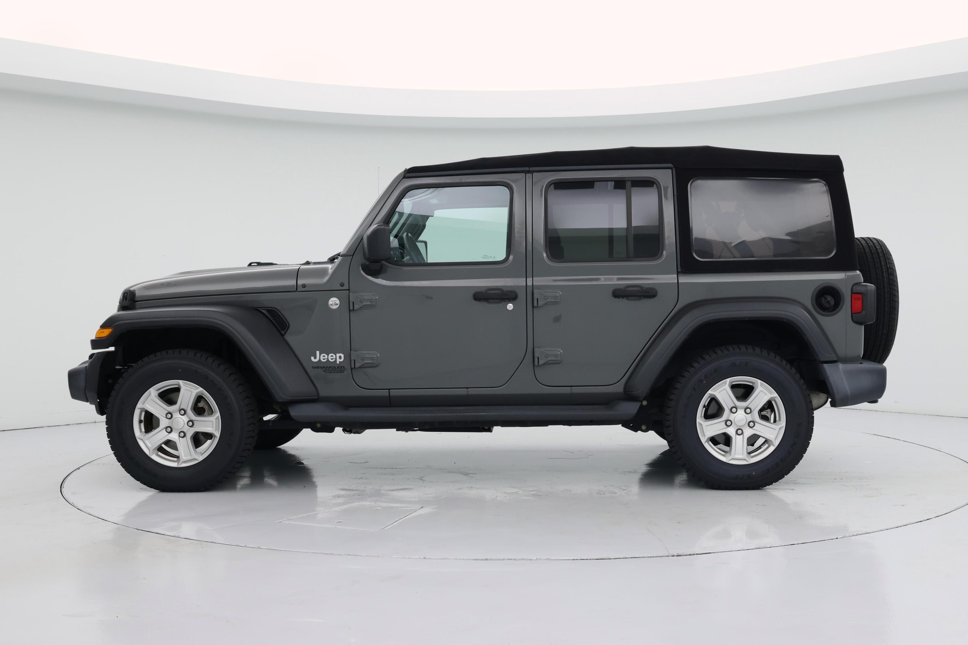 Thumbnail: 2021 Jeep Wrangler - 3