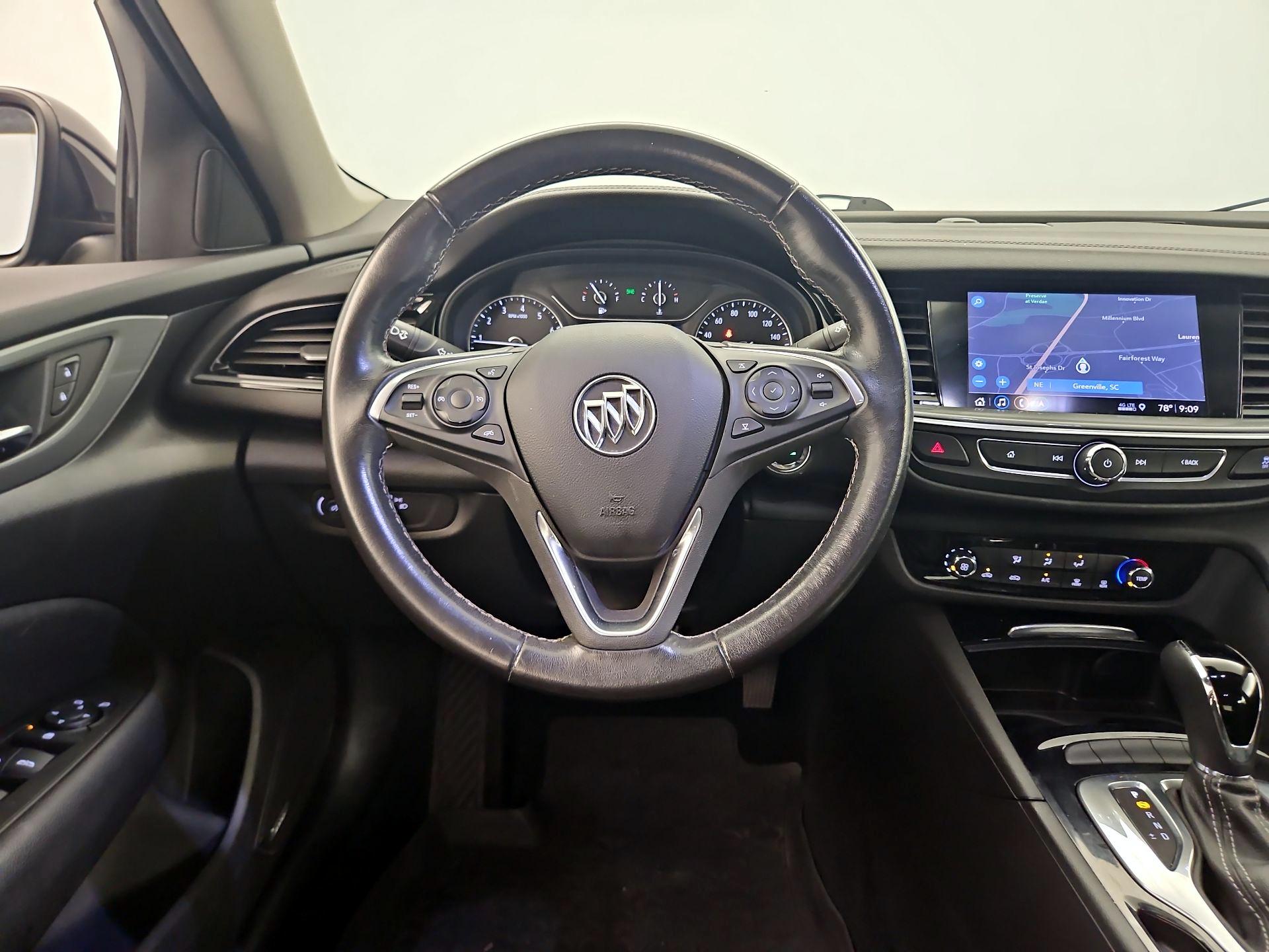 Thumbnail: 2019 Buick Regal - 10