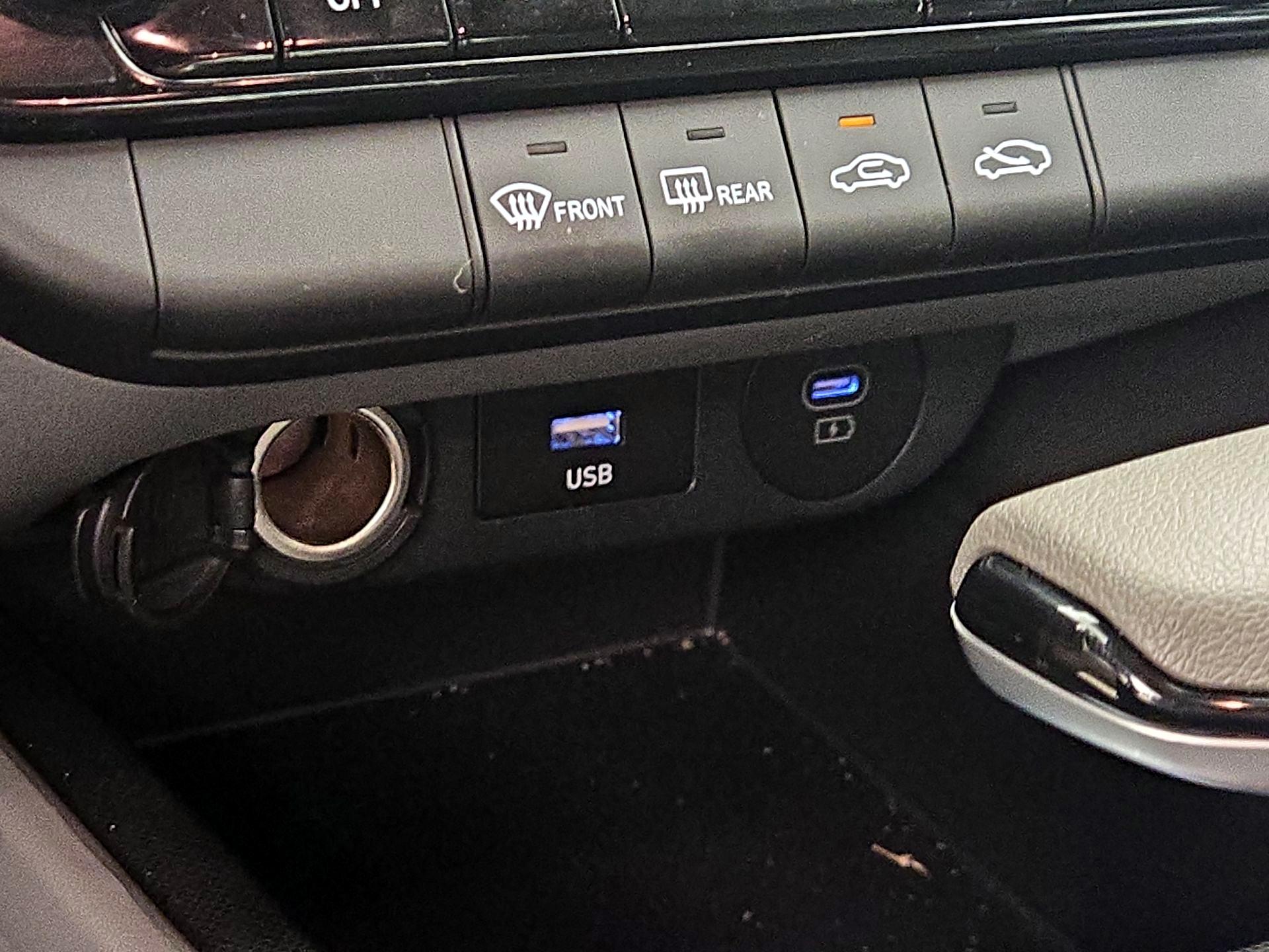 Thumbnail: 2026 Hyundai Elantra - 18