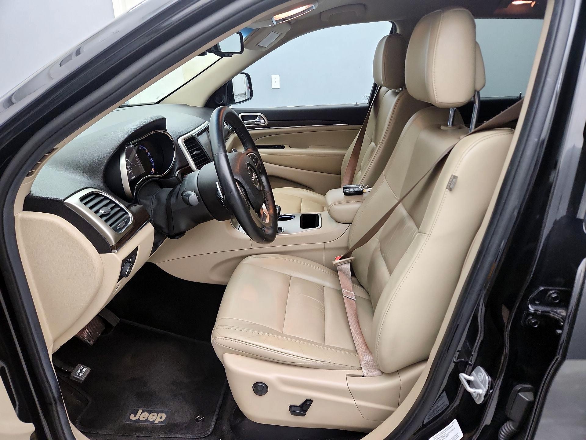 Thumbnail: 2014 Jeep Grand Cherokee - 11