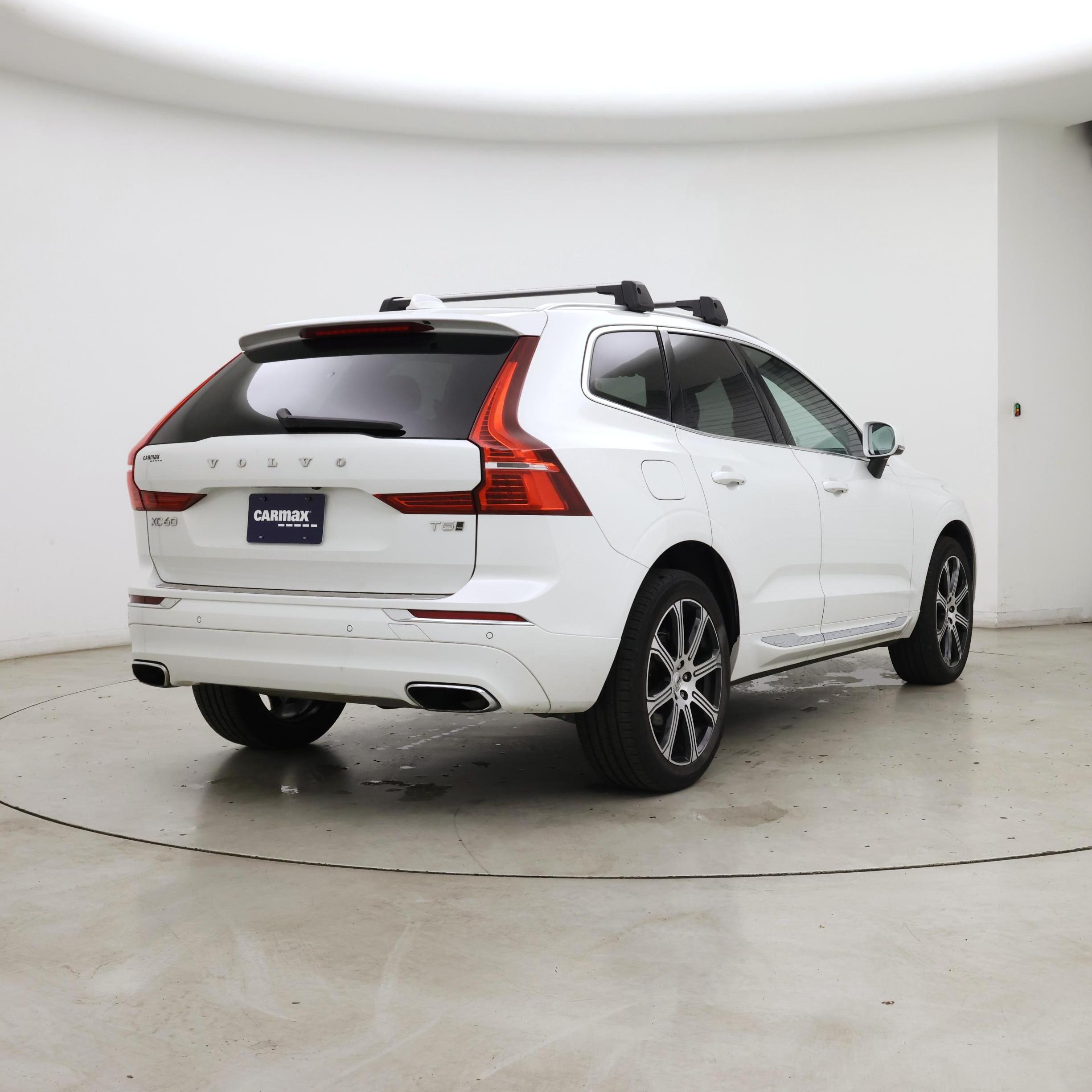 Thumbnail: 2021 Volvo XC60 - 8