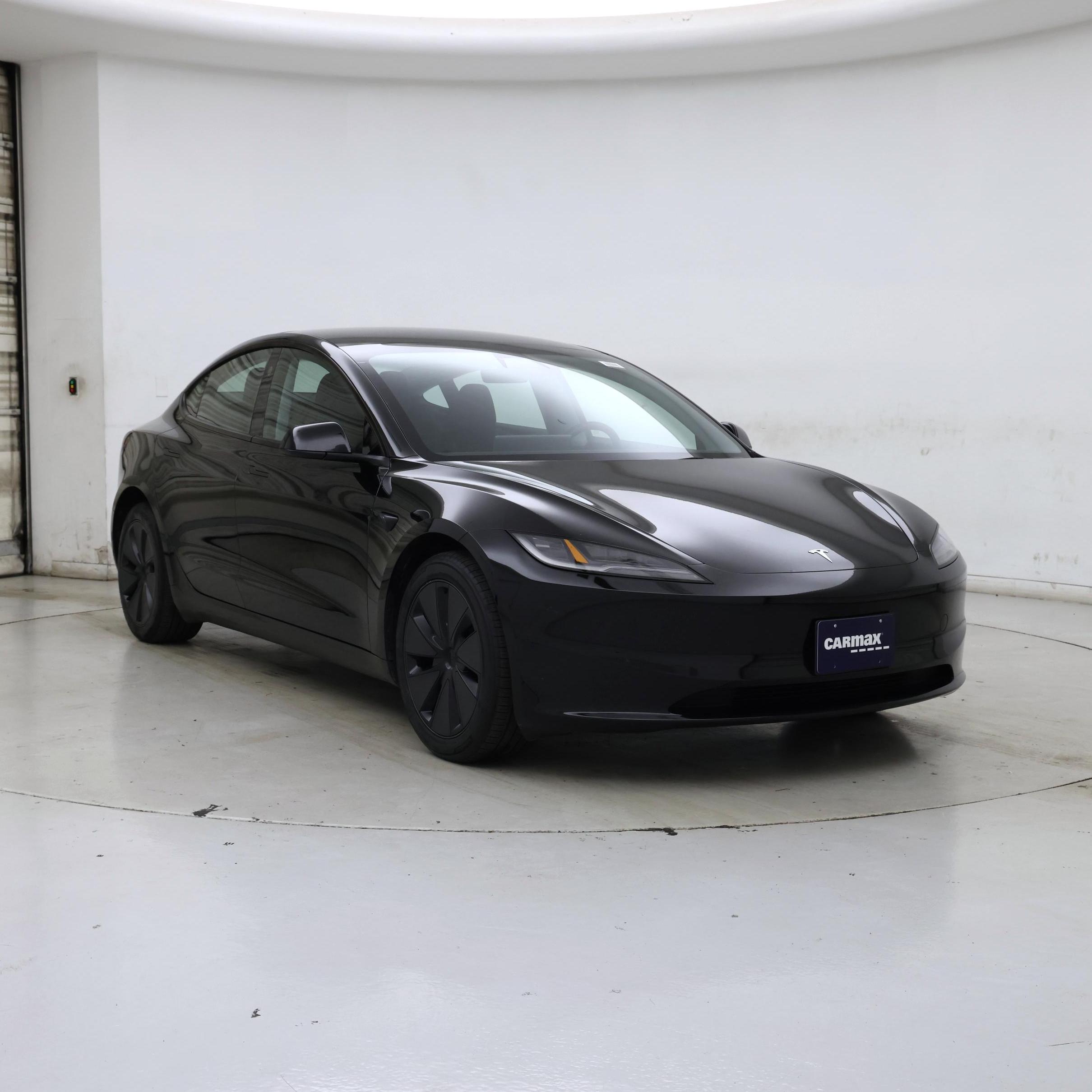 Thumbnail: 2025 Tesla Model 3 - 1
