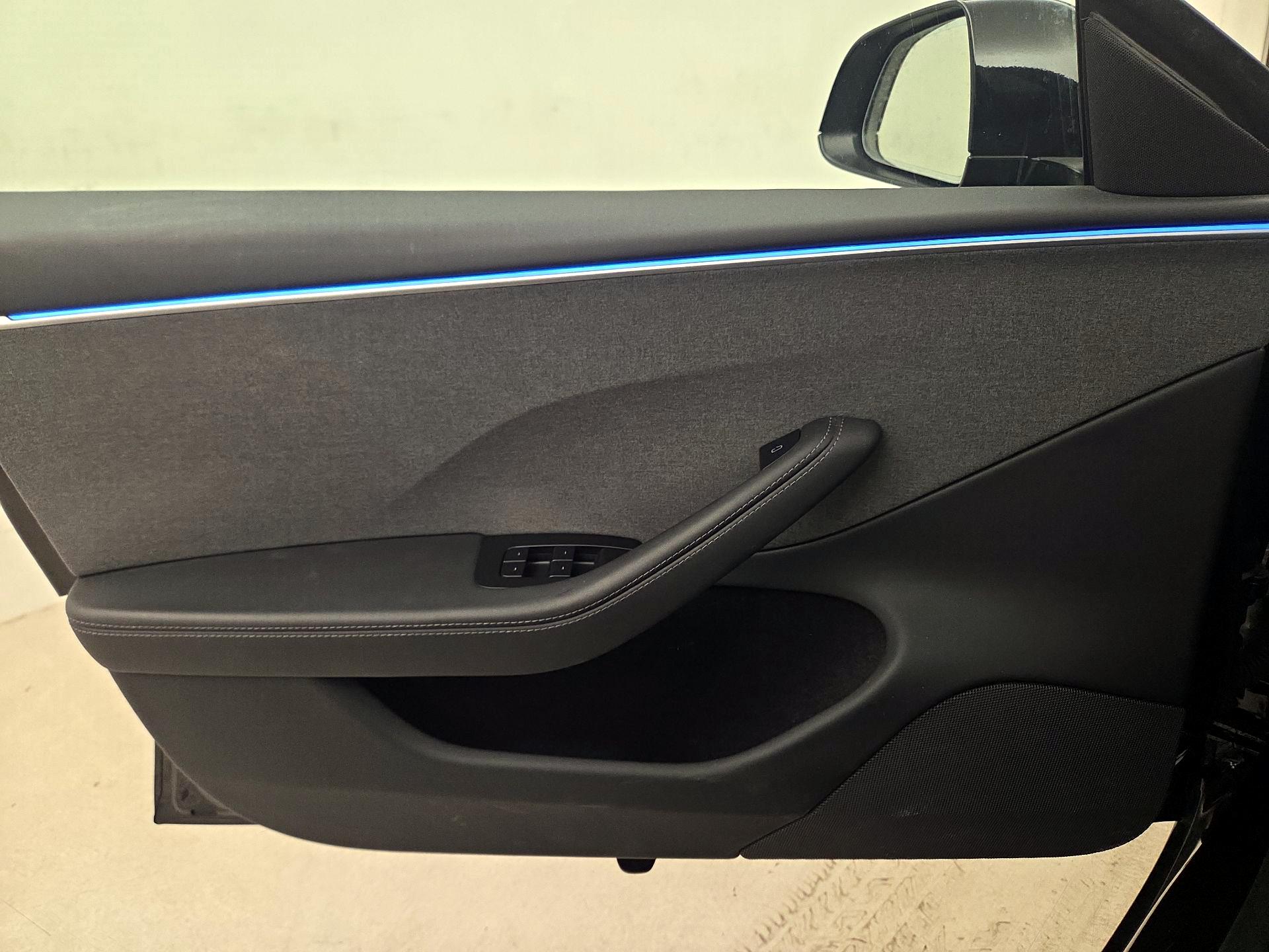 Thumbnail: 2025 Tesla Model 3 - 12