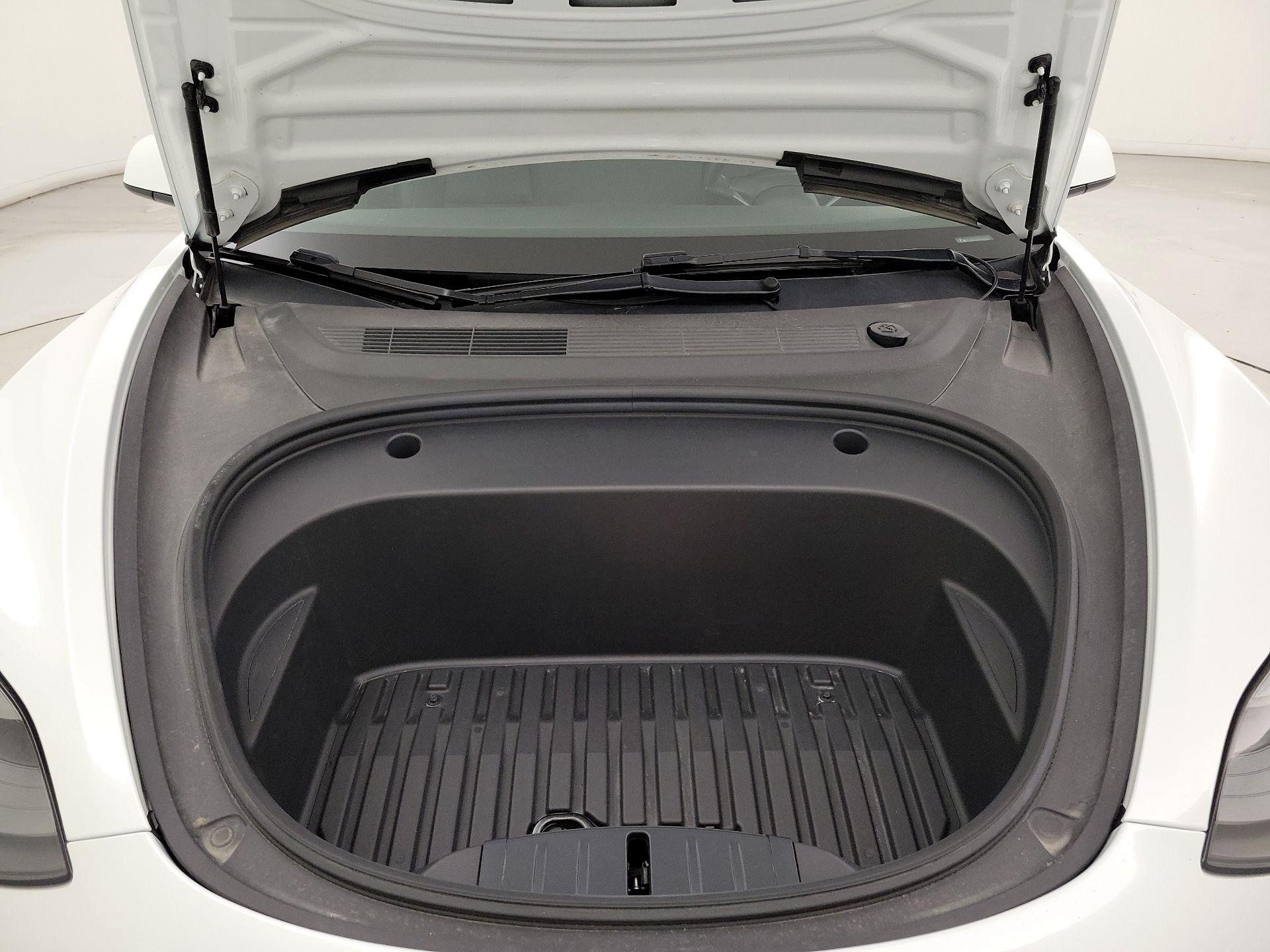Thumbnail: 2023 Tesla Model 3 - 20