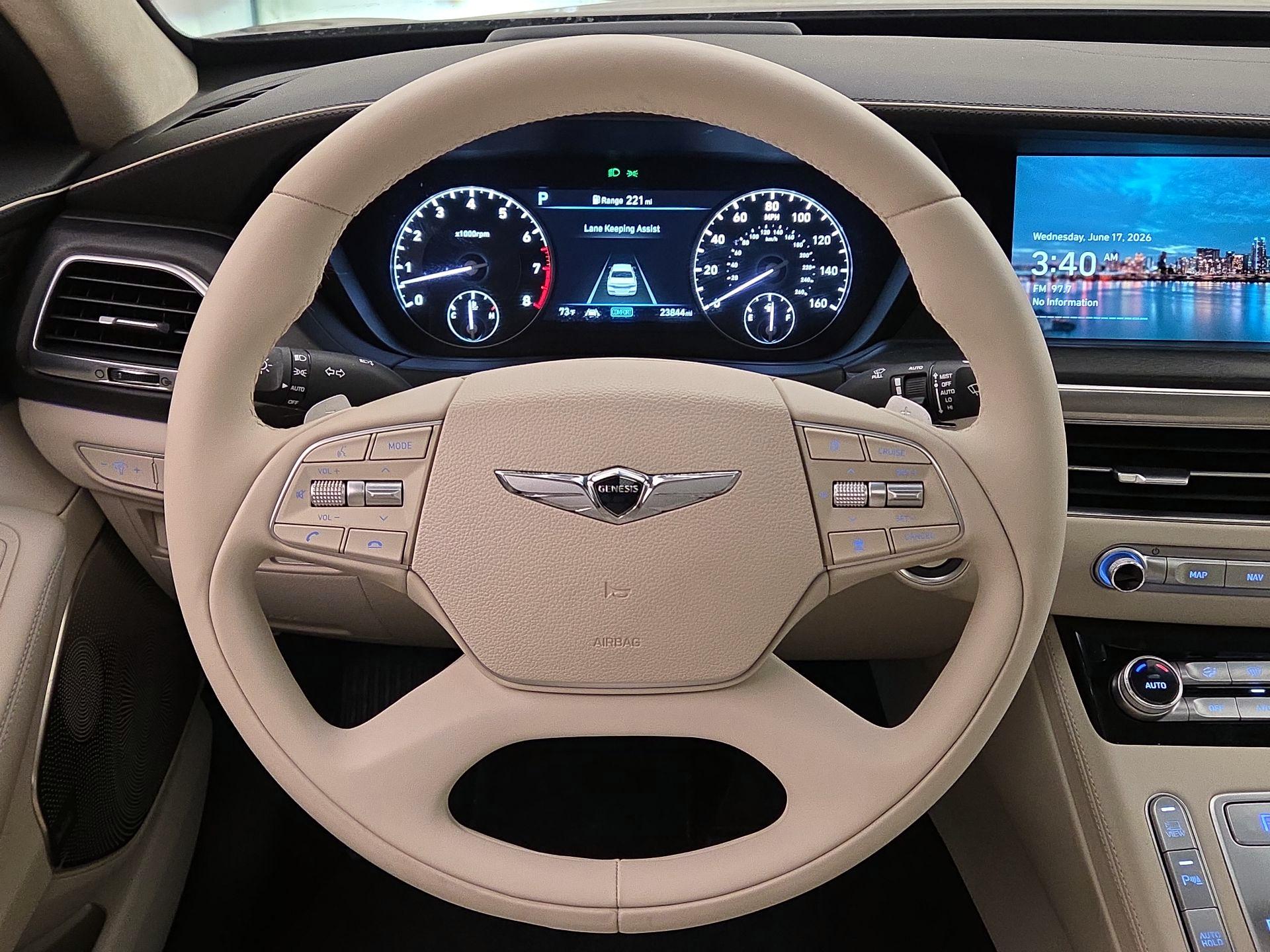 Thumbnail: 2022 Genesis G90 - 10