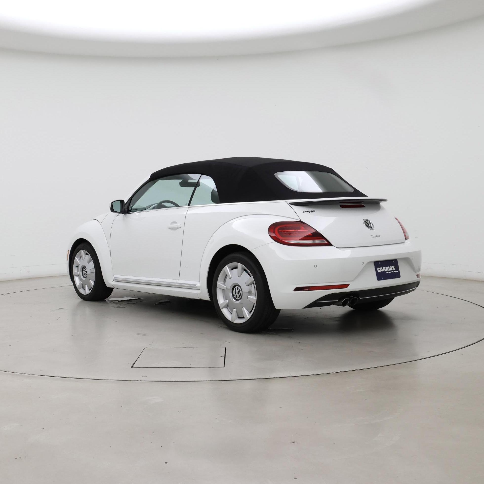 Thumbnail: 2018 Volkswagen Beetle - 2