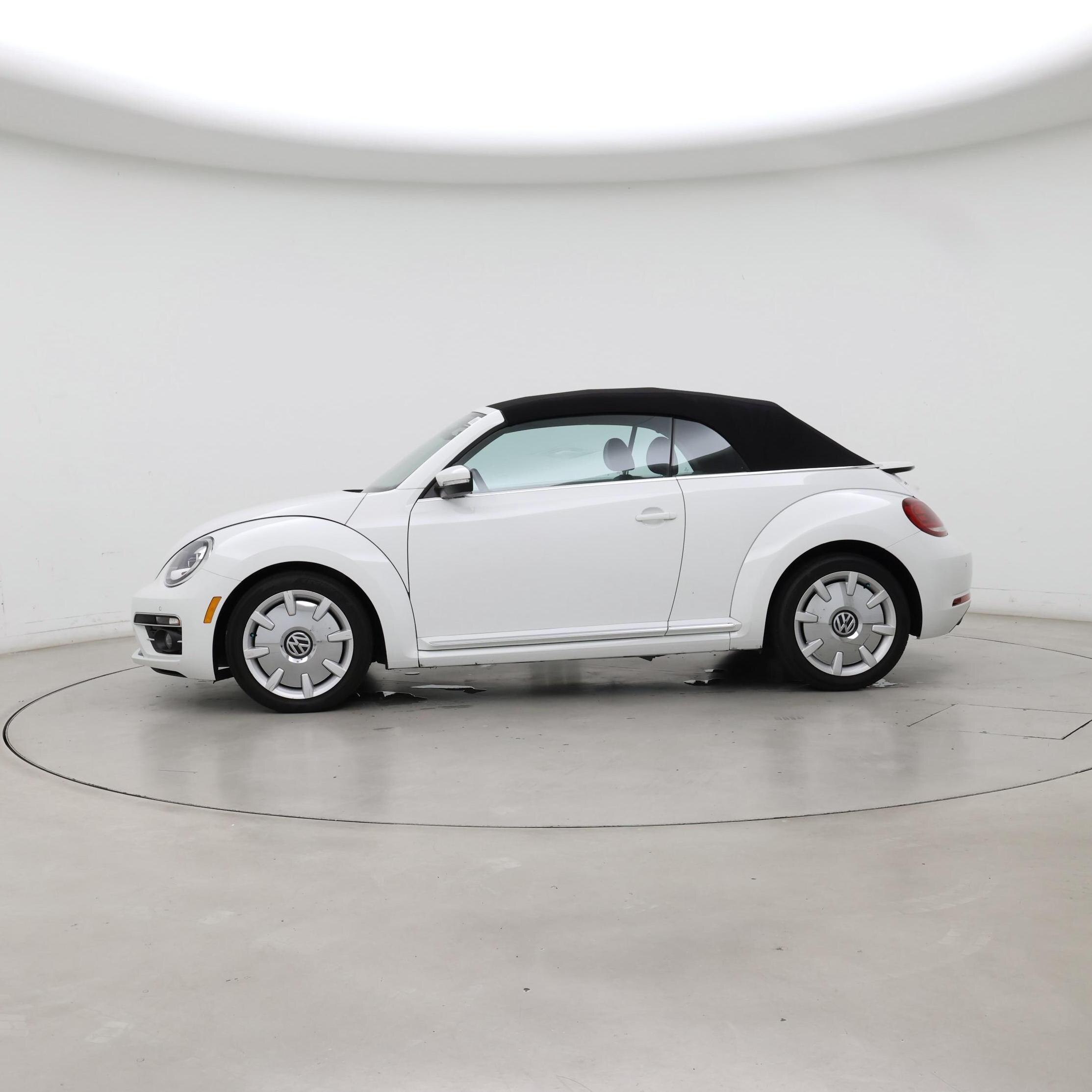 Thumbnail: 2018 Volkswagen Beetle - 3