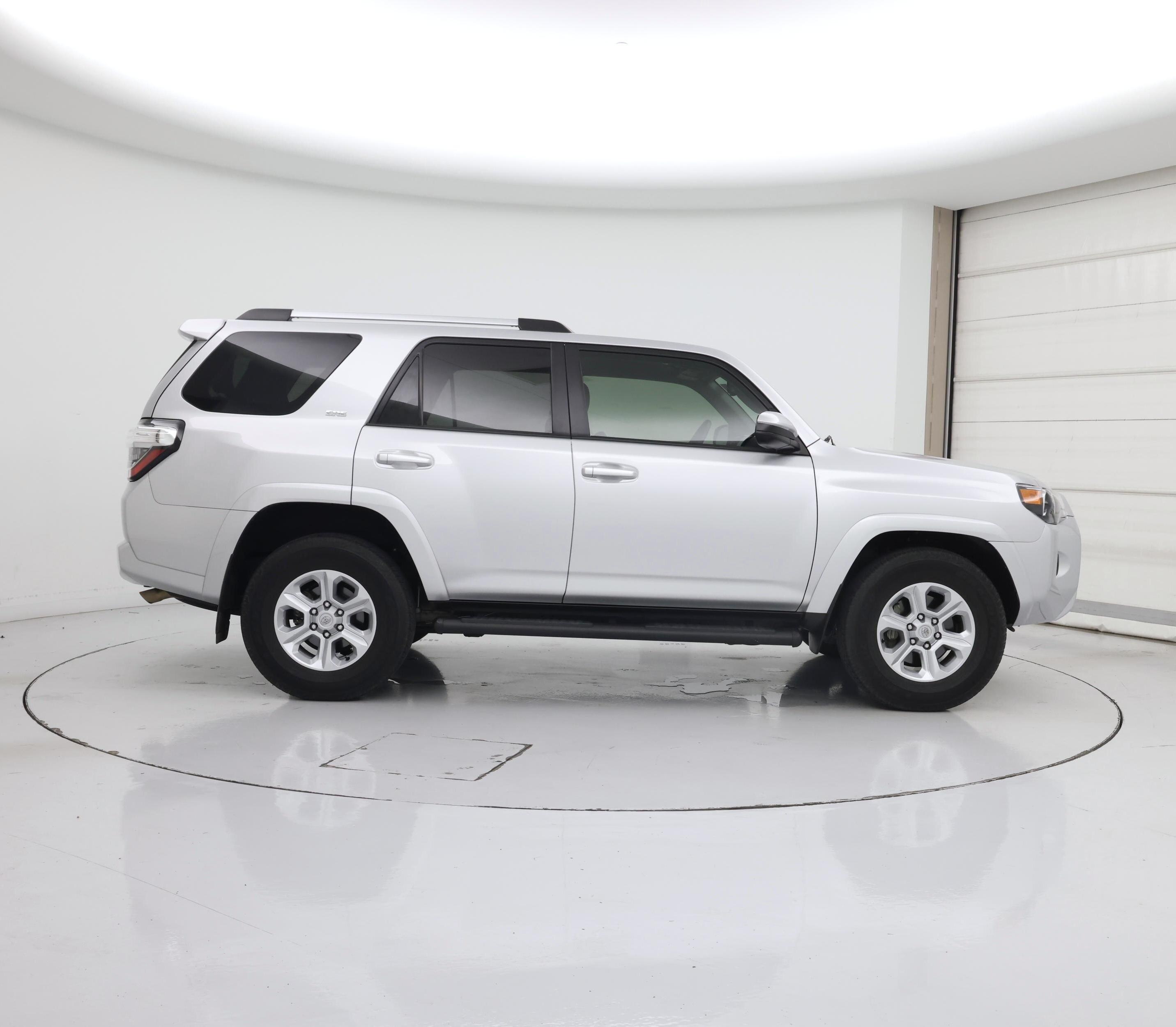 Thumbnail: 2022 Toyota 4Runner - 7