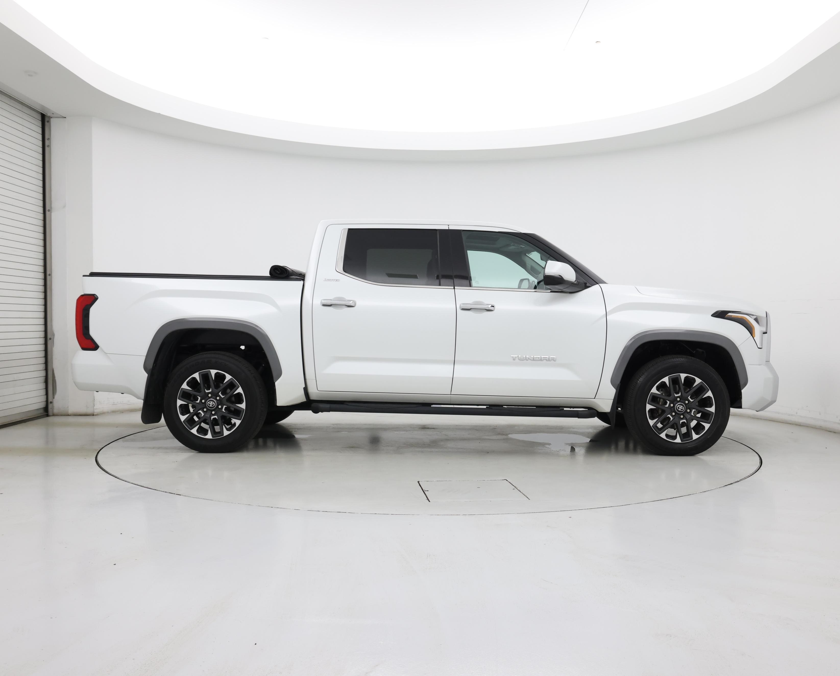 Thumbnail: 2022 Toyota Tundra - 7