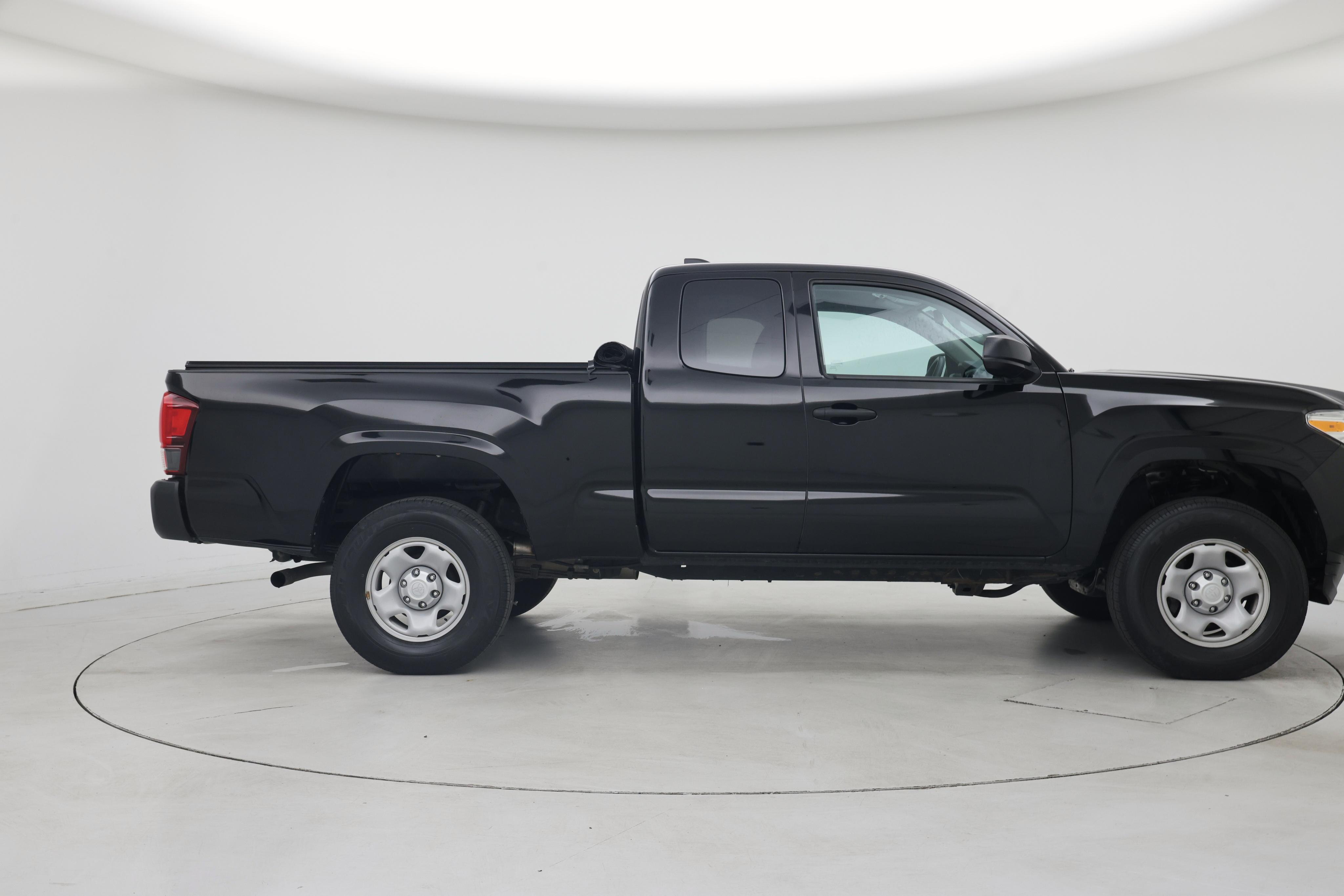 Thumbnail: 2023 Toyota Tacoma - 7