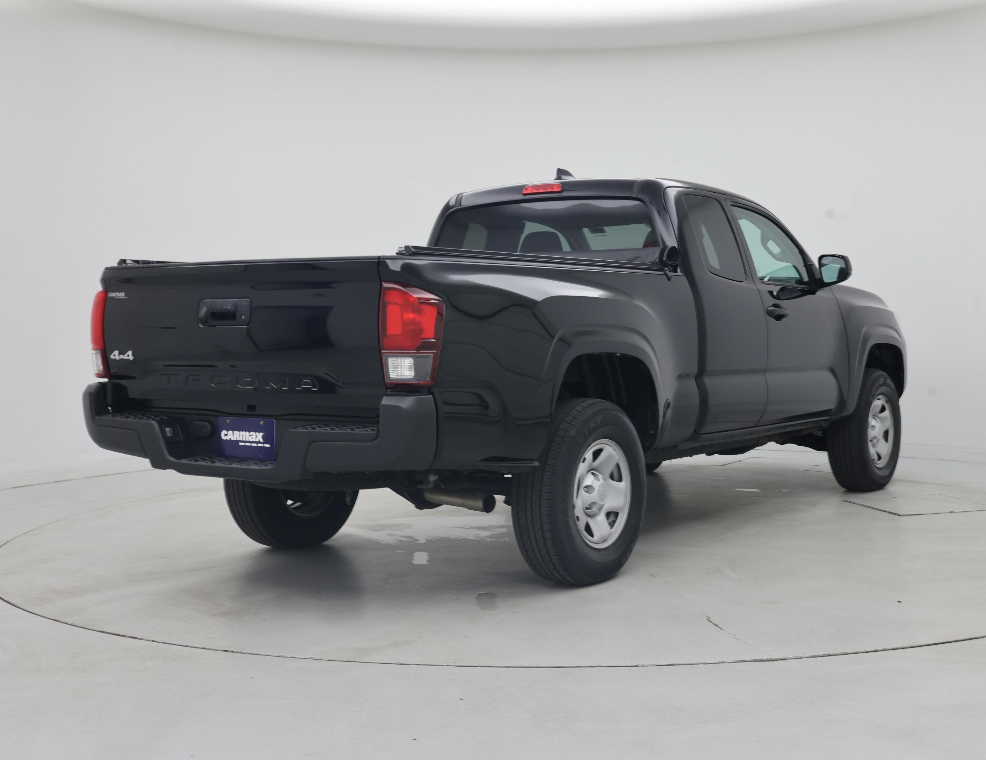 Thumbnail: 2023 Toyota Tacoma - 8