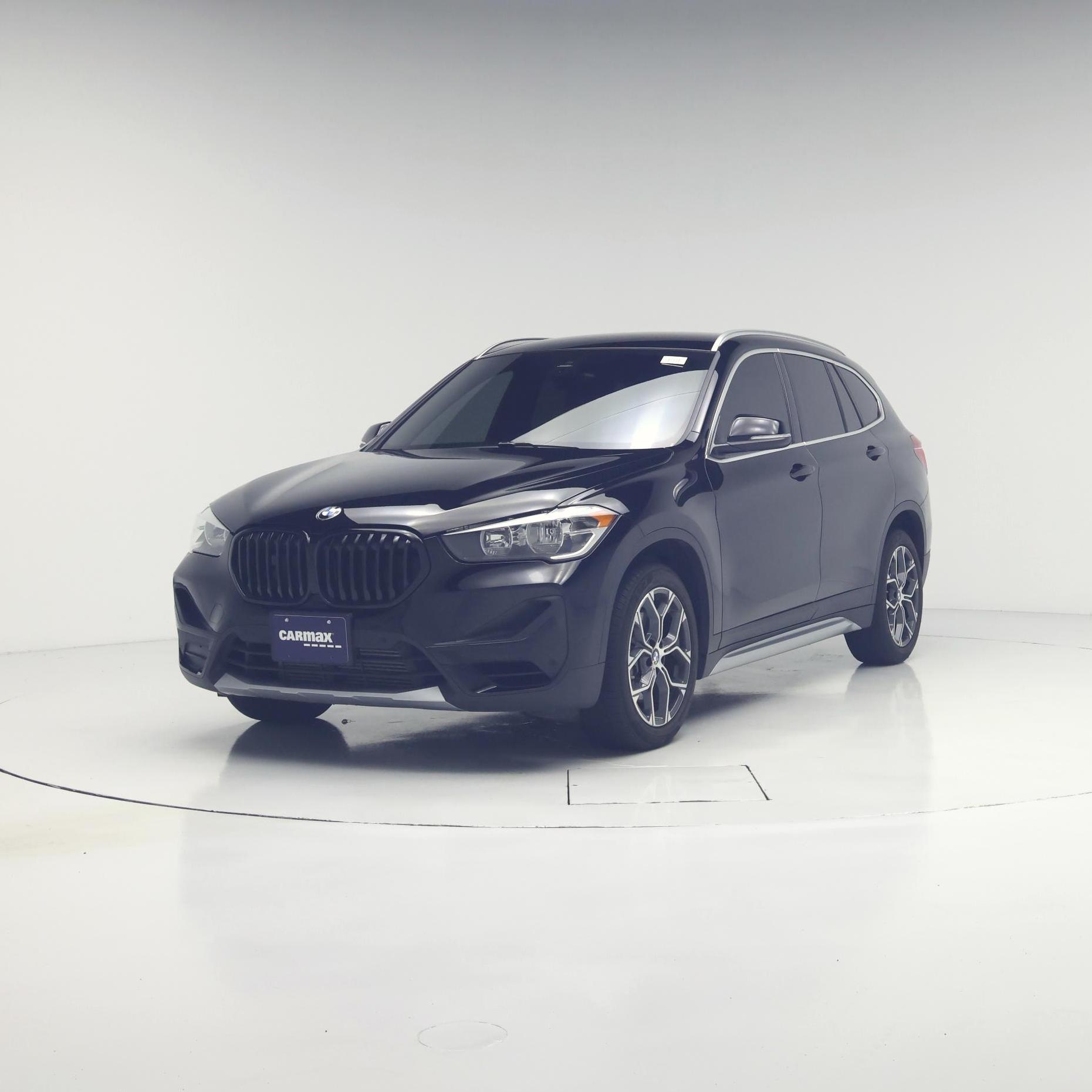 Thumbnail: 2021 BMW X1 - 4