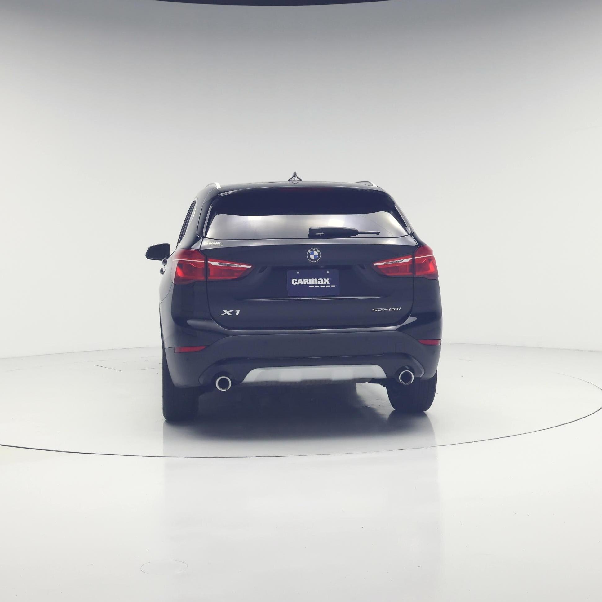 Thumbnail: 2021 BMW X1 - 6