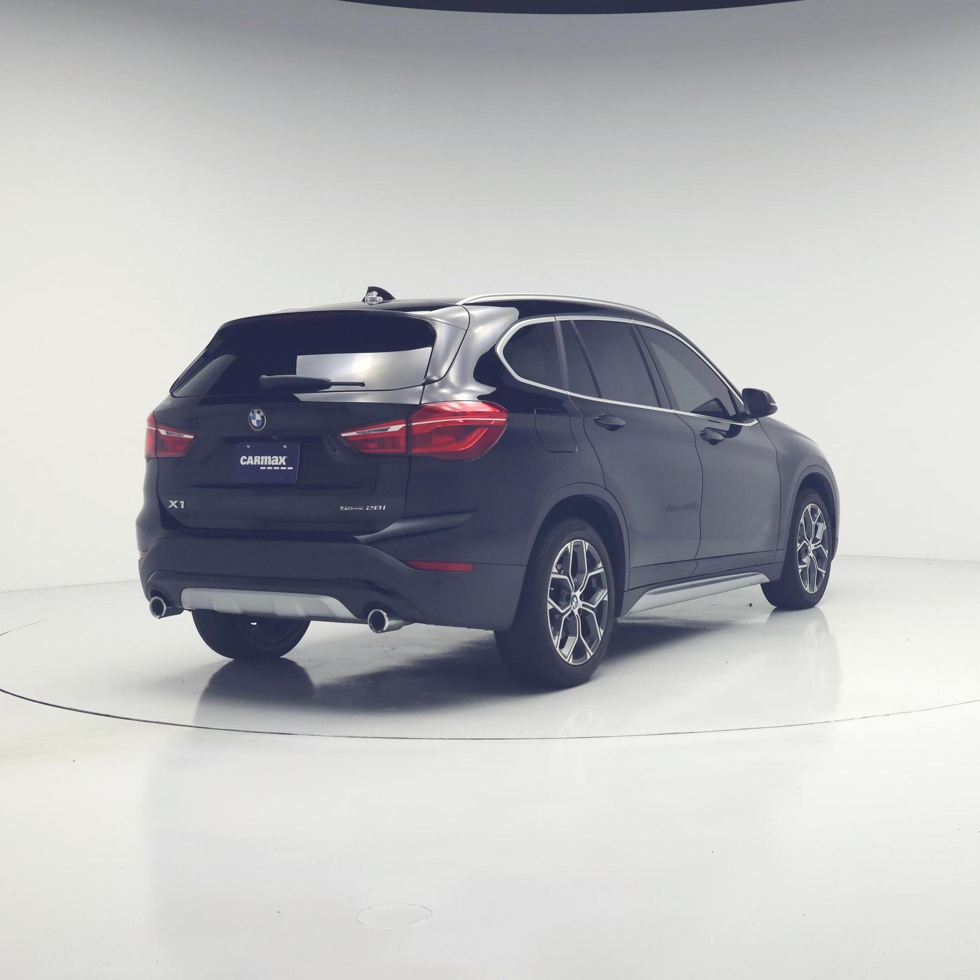 Thumbnail: 2021 BMW X1 - 8