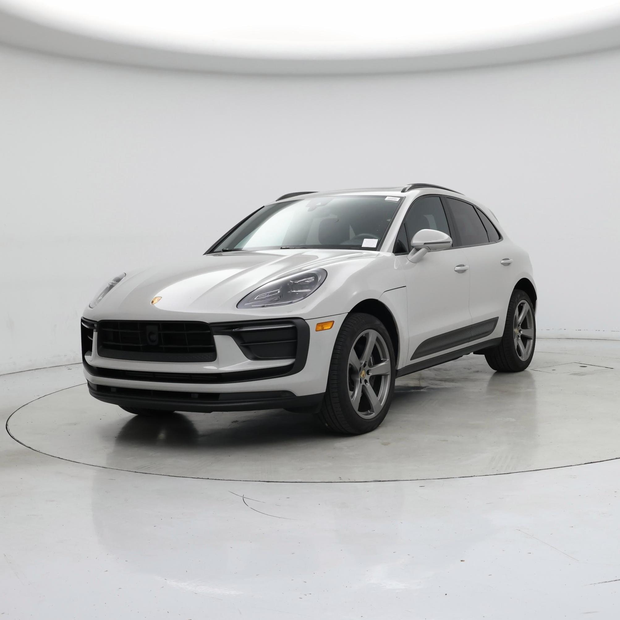 Thumbnail: 2023 Porsche Macan - 4