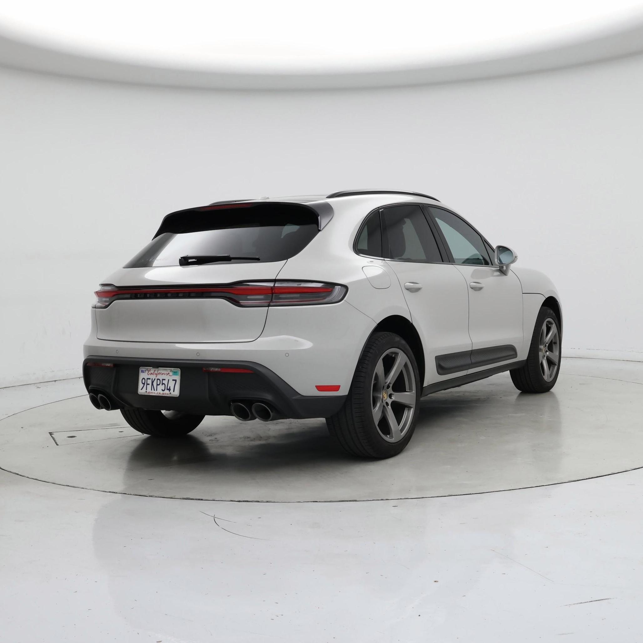 Thumbnail: 2023 Porsche Macan - 8