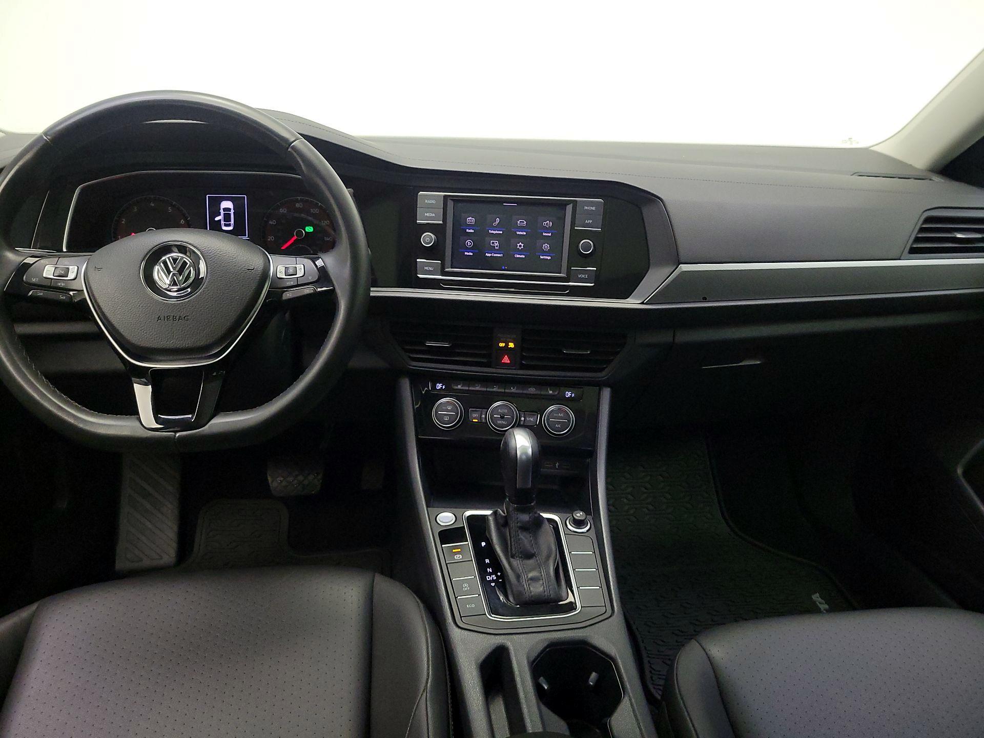 Thumbnail: 2020 Volkswagen Jetta - 9