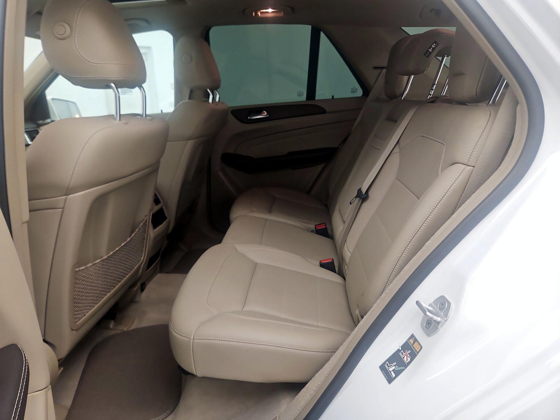 Thumbnail: 2015 Mercedes-Benz M-Class - 19